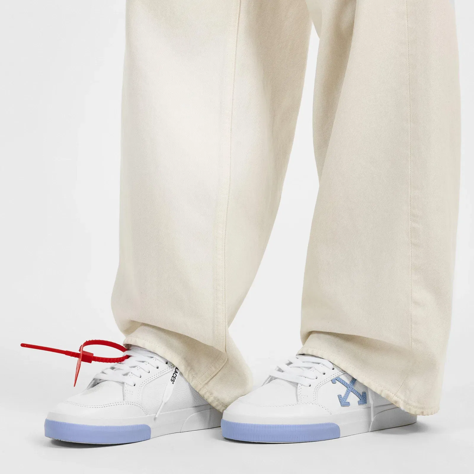 Vulcan Low-Top Trainers