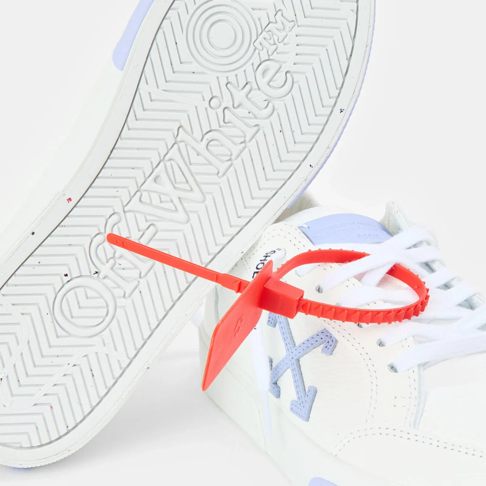 Vulcan Low-Top Trainers