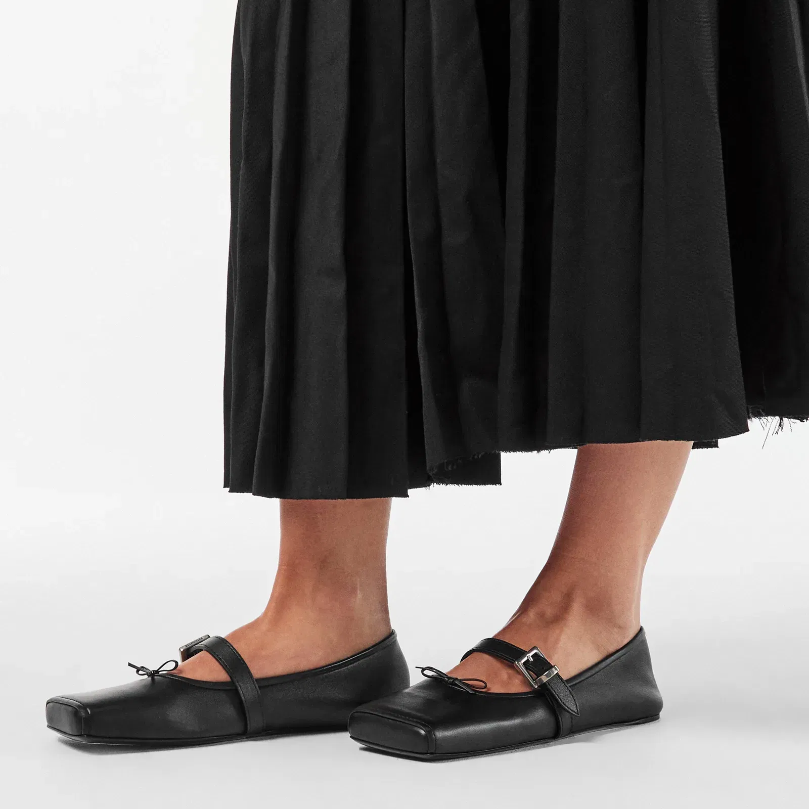 Minimalist Ballet Pumps