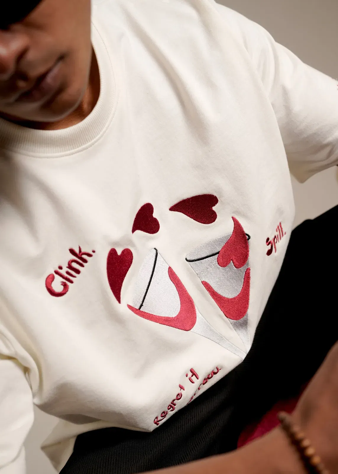 ‘CLINK & CONFESS’ TEE | OFF WHITE