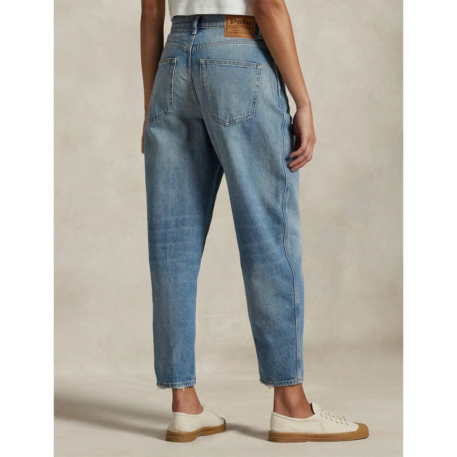 Tapered Jeans