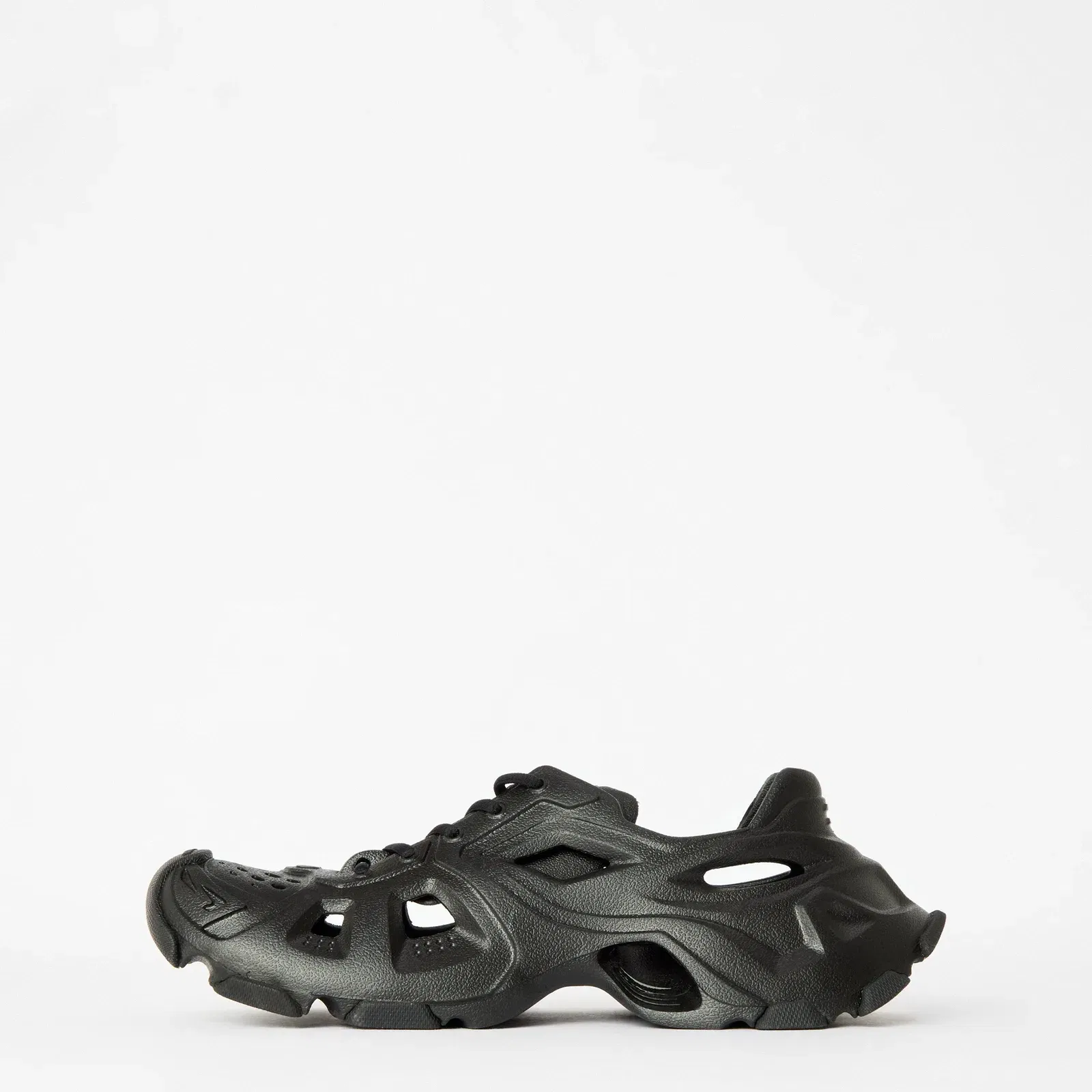 HD Rubber Low Top Sneakers