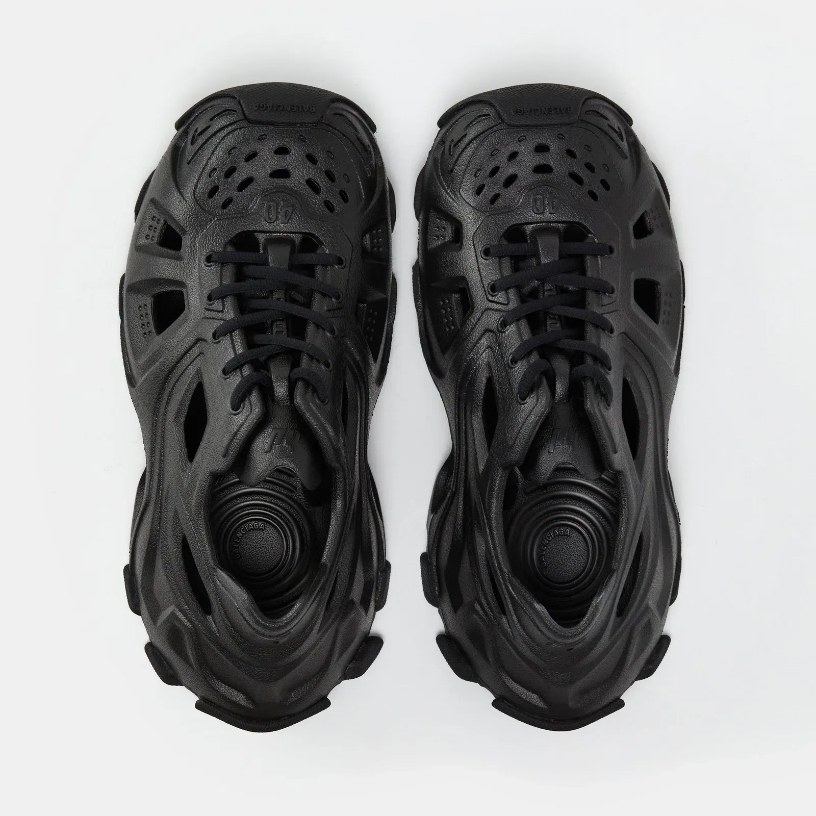 HD Rubber Low Top Sneakers