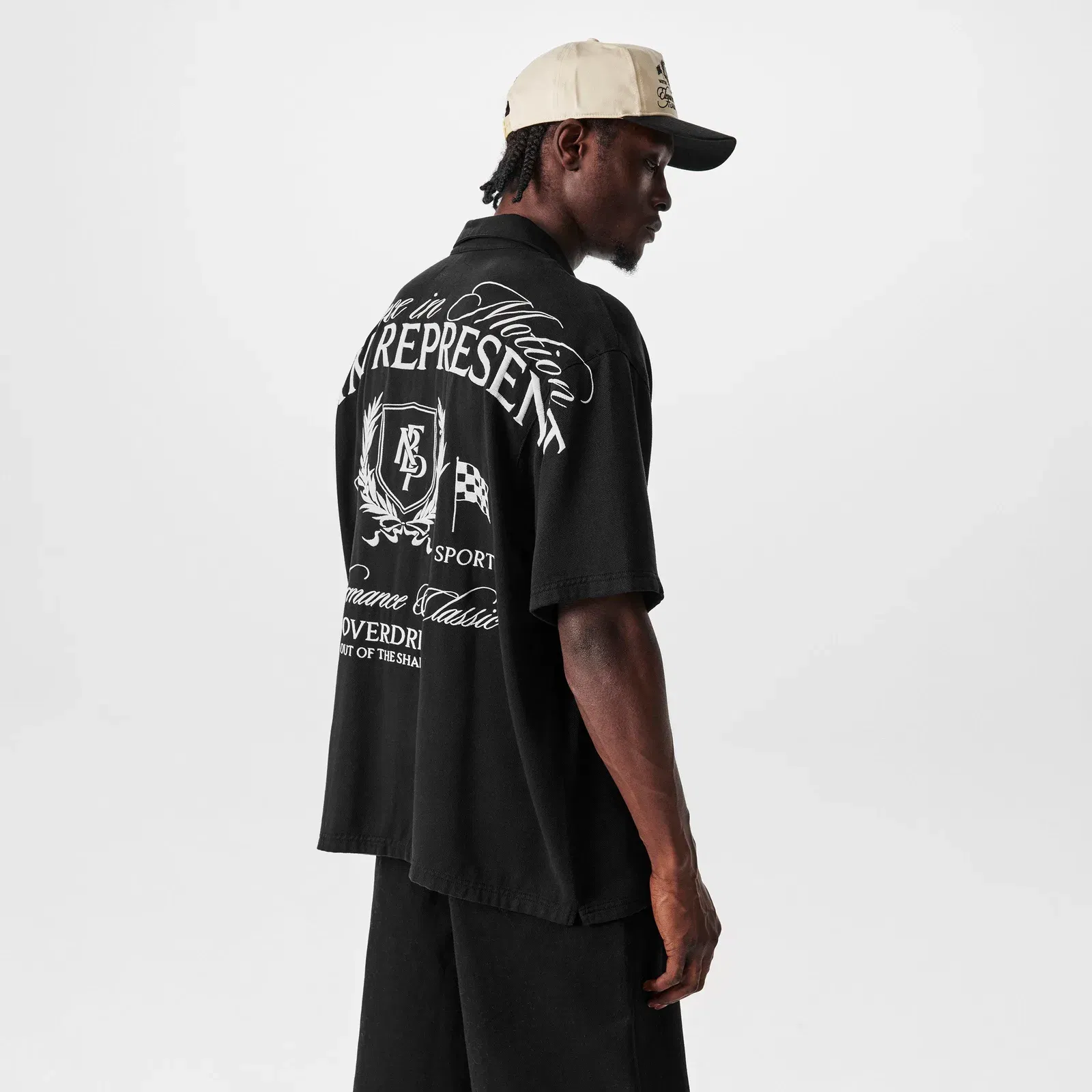 Rep Crest S/S Shirt, Iconic Crest Shirt