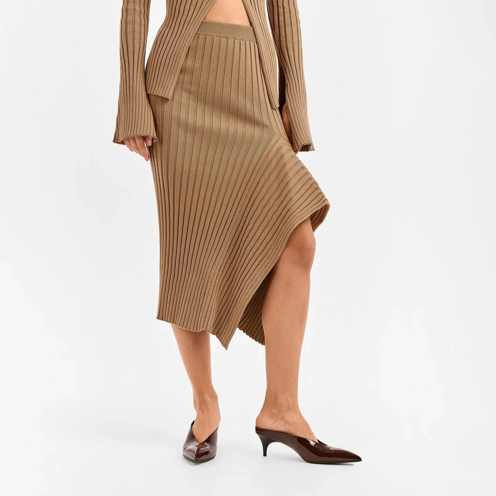 Ribbed Midi Skirt