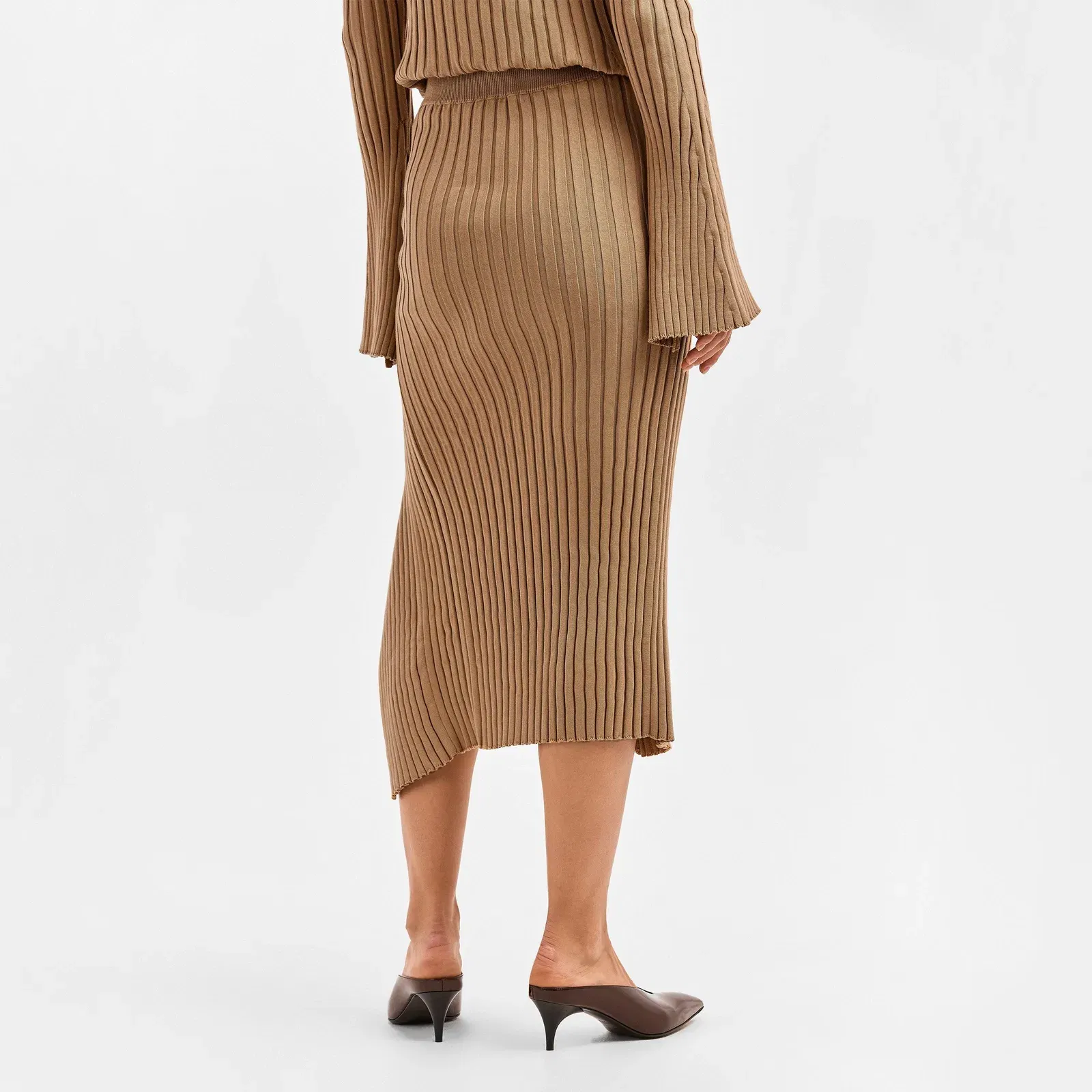 Ribbed Midi Skirt