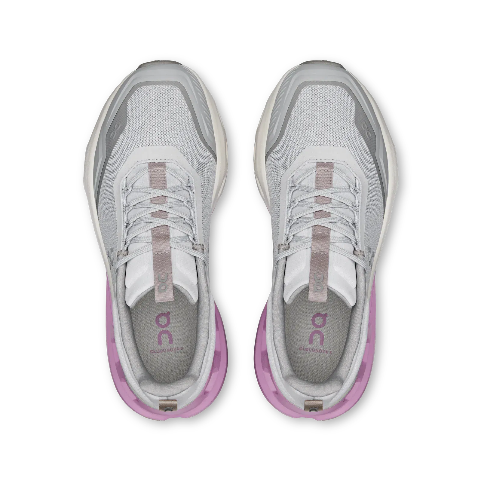 On Running Cloudnova X Glacier Sakura