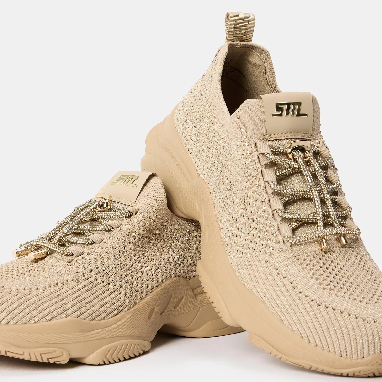 Meter Low-Top Trainers