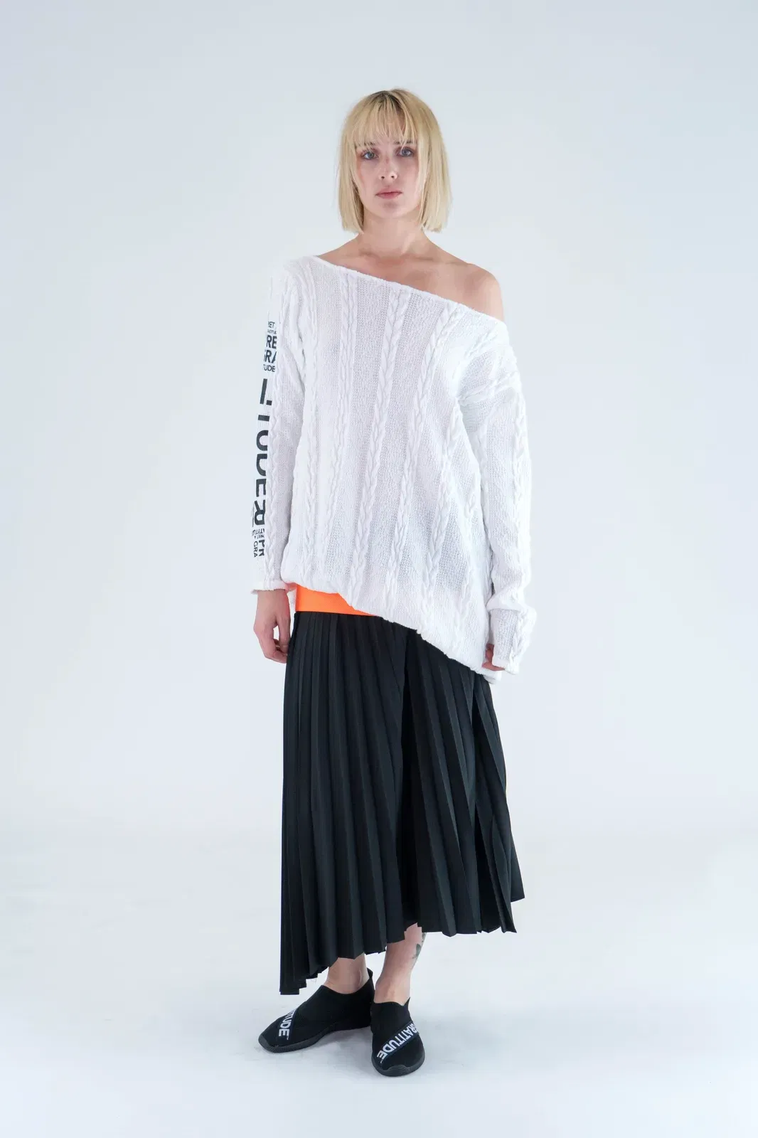 OSLO OFF SHOULDER SWEATER w/ SLEEVE PRINT