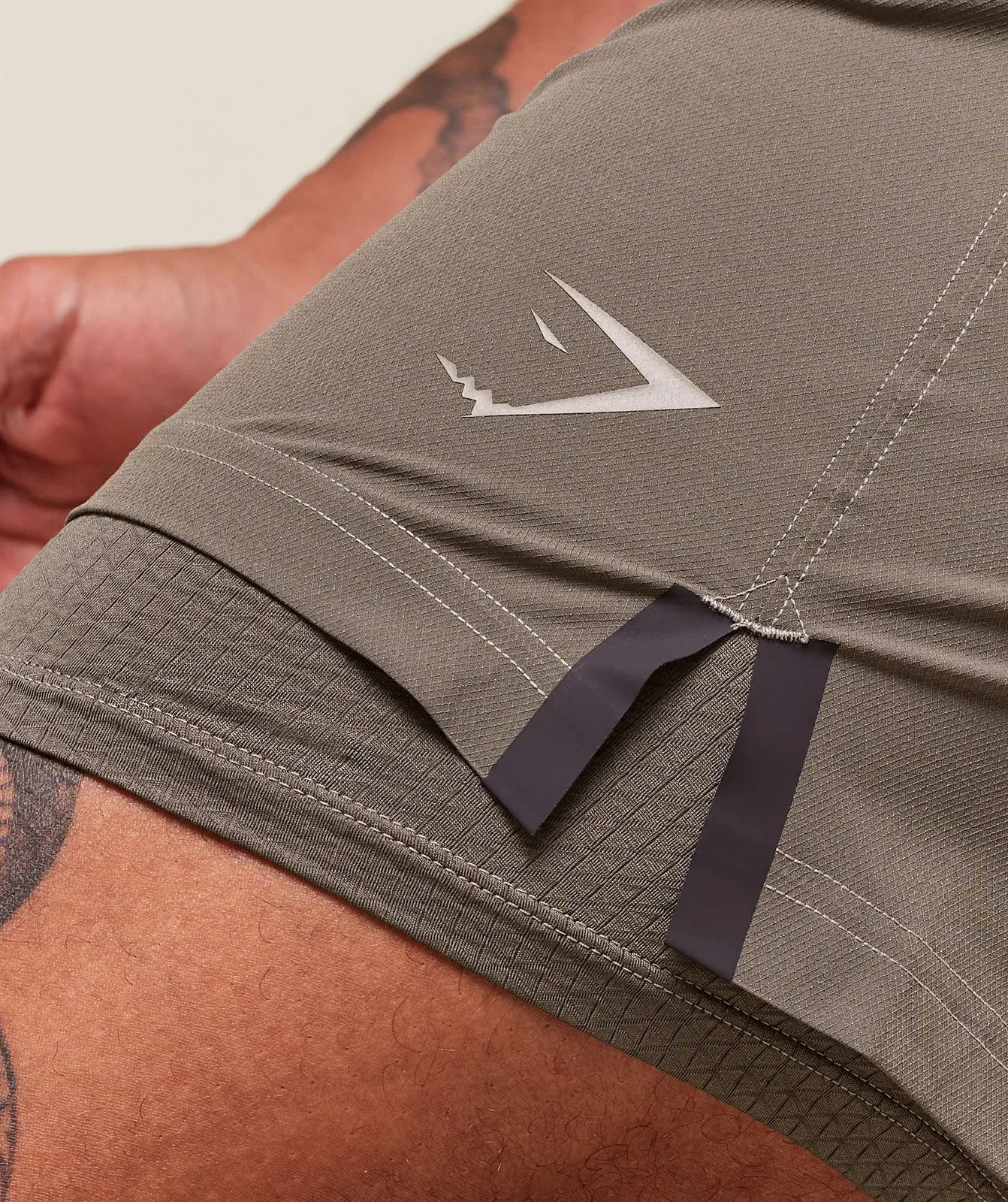 Gymshark Tactical 6" Short - Camo Brown