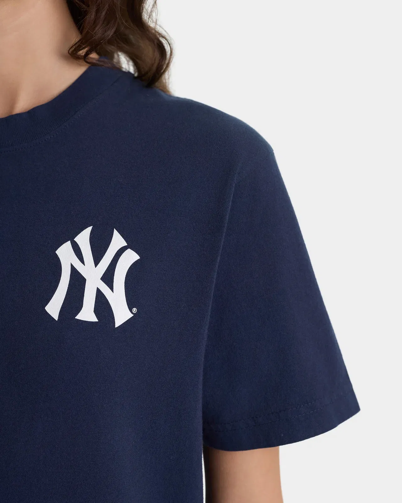 Yankees Curve T-Shirt - Navy/White