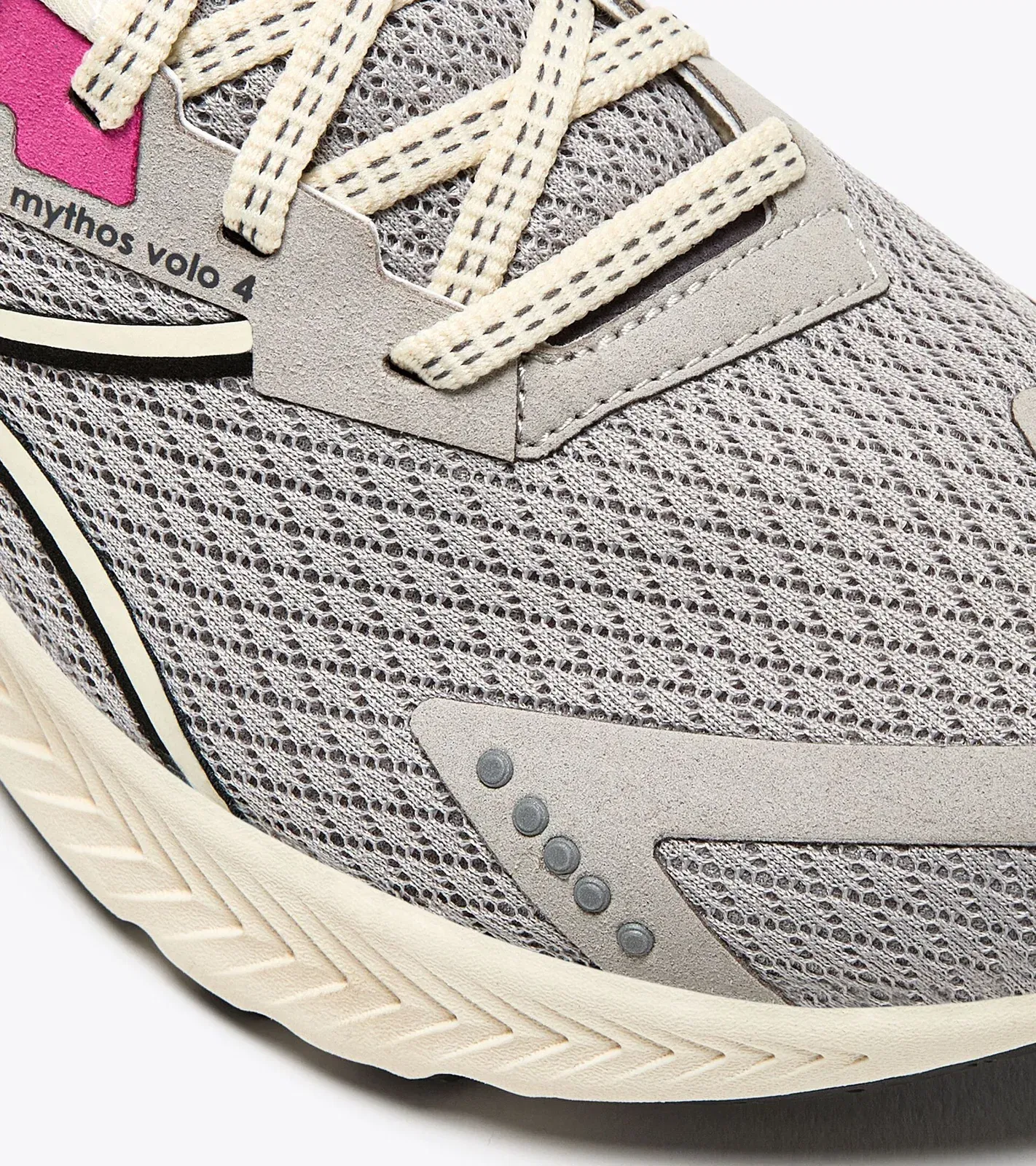 Diadora Mythos Blushield Volo 4 W 2030 Silver/Whisper White/Black