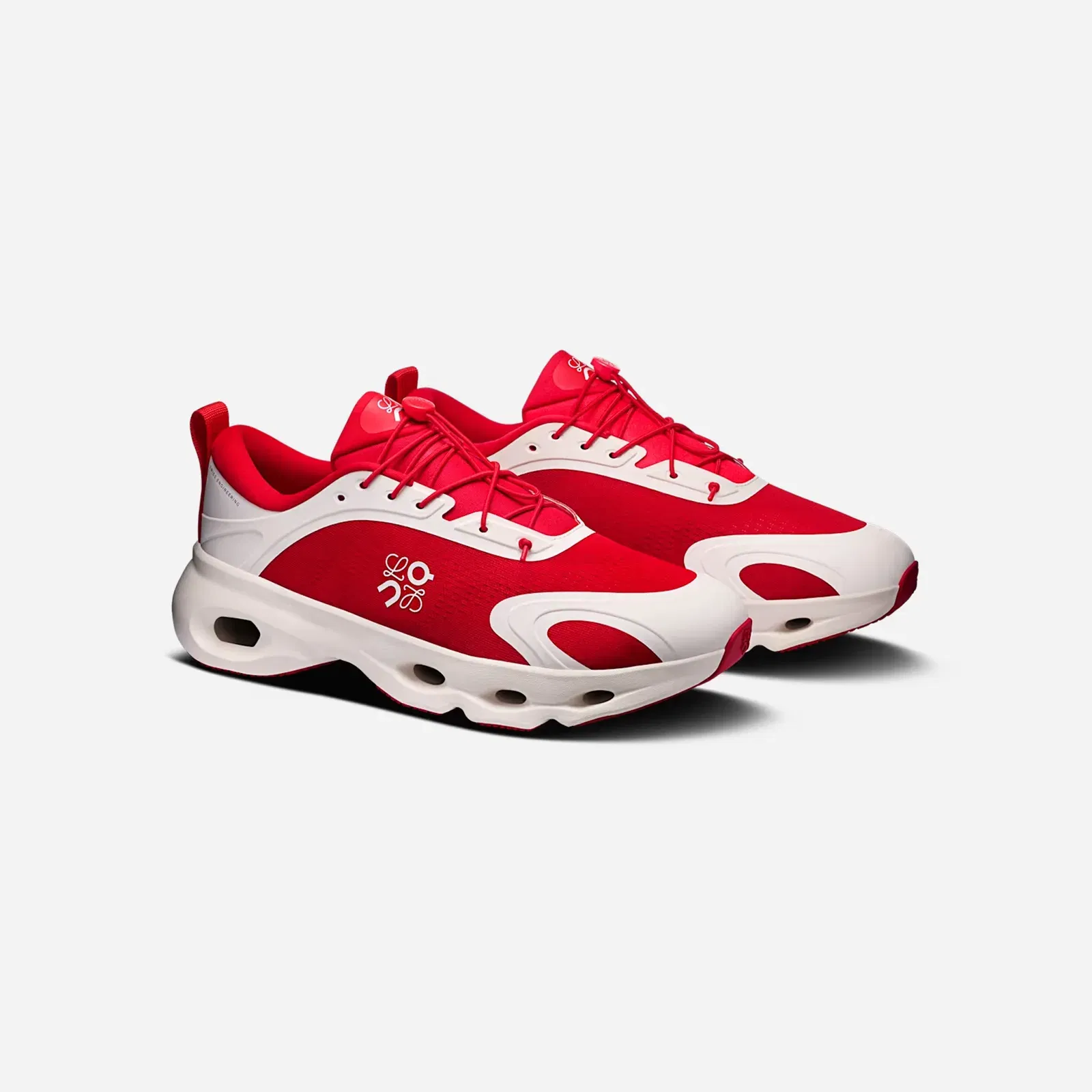 ON Running Cloudsolo LOEWE Red Eggshell