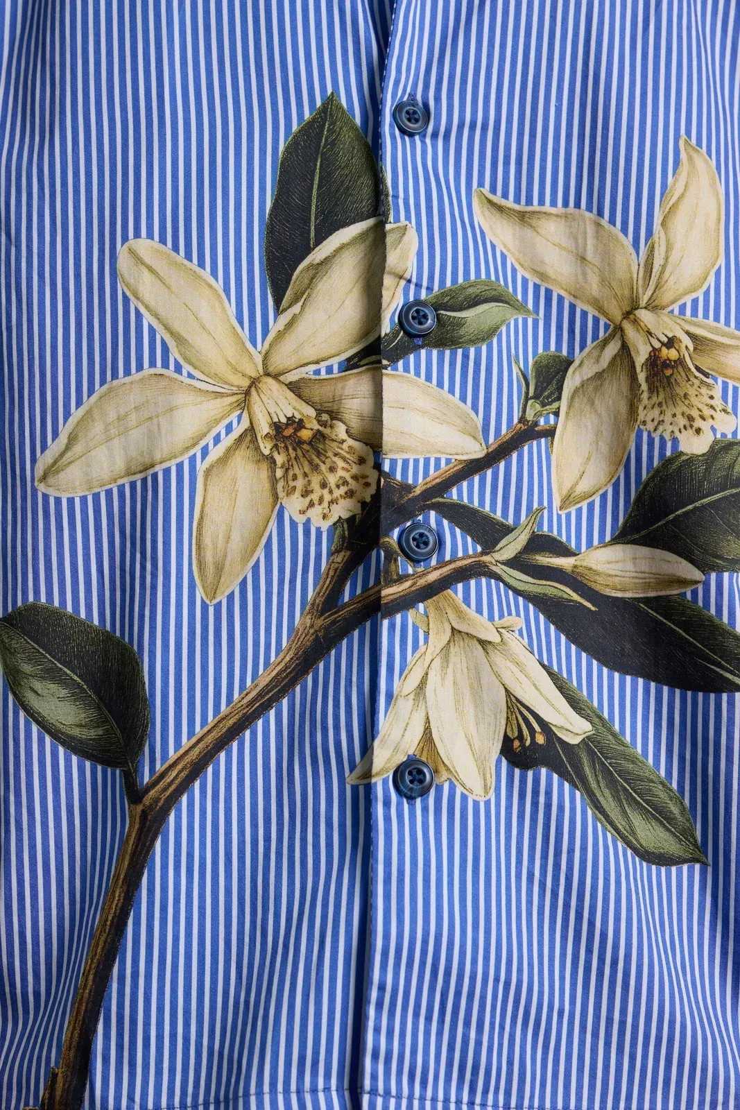 BLUE VANILLA FLORAL SHIRT