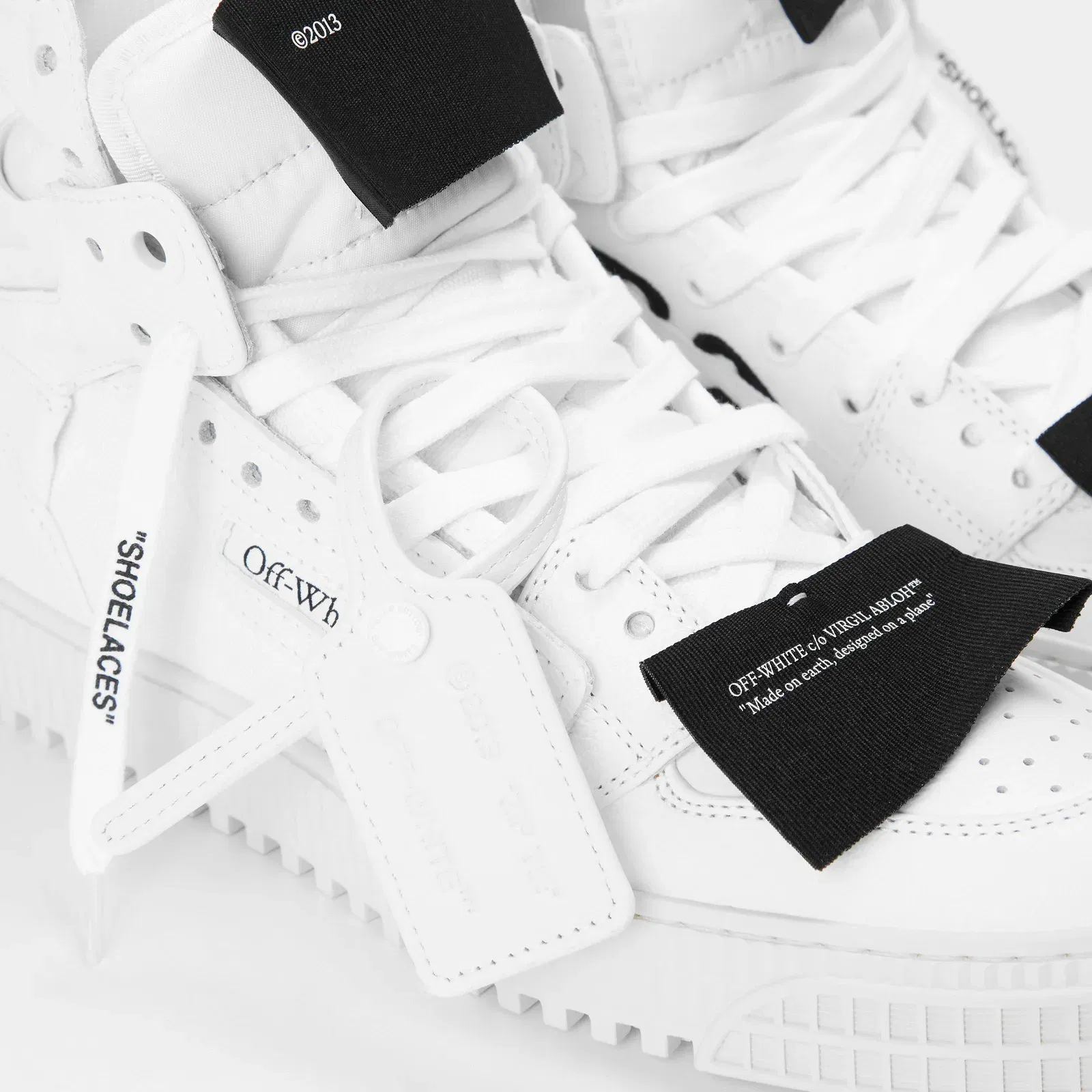 3.0 Court Leather Lace Up Low-Top Trainers