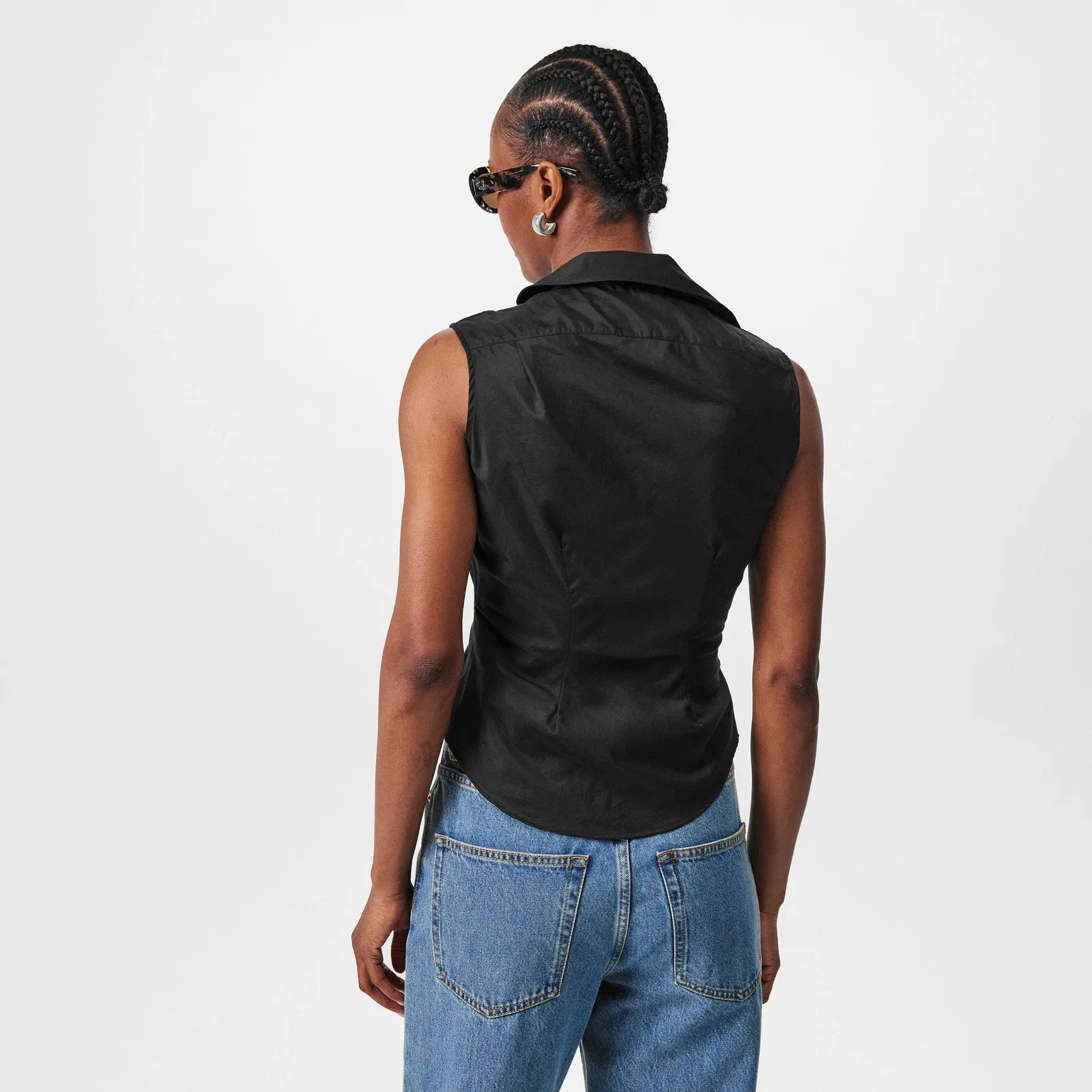 Viv Sleeveless Tailored Shirt