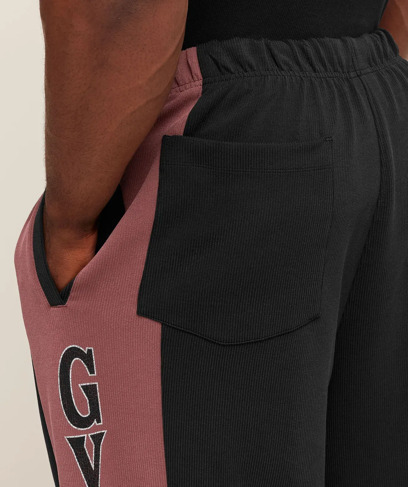 Gymshark Straight Leg Tracksuit Pant - Black/Burgundy Brown