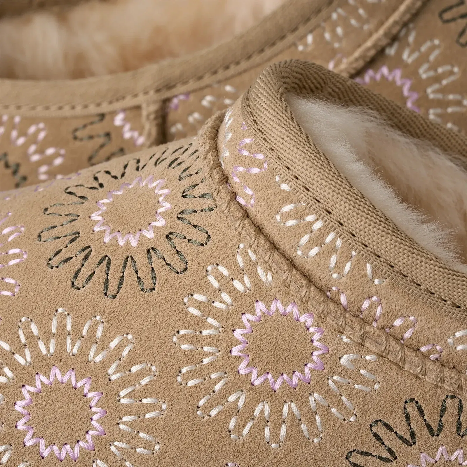 Ugg Classic Micro Sun Stitch Mustard Seed
