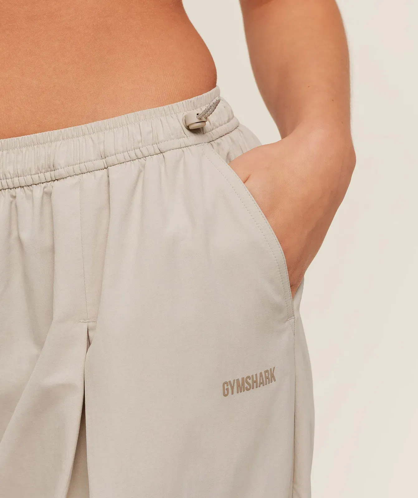 Gymshark Weekend Lifestyle Parachute Pant - Pebble Grey