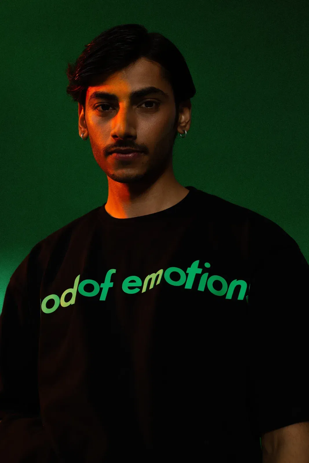 SHADE OF IVIES T-Shirt