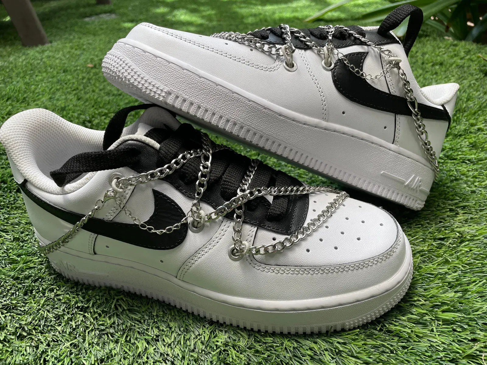CROSS CHAIN AF1 WHITE/BLACK