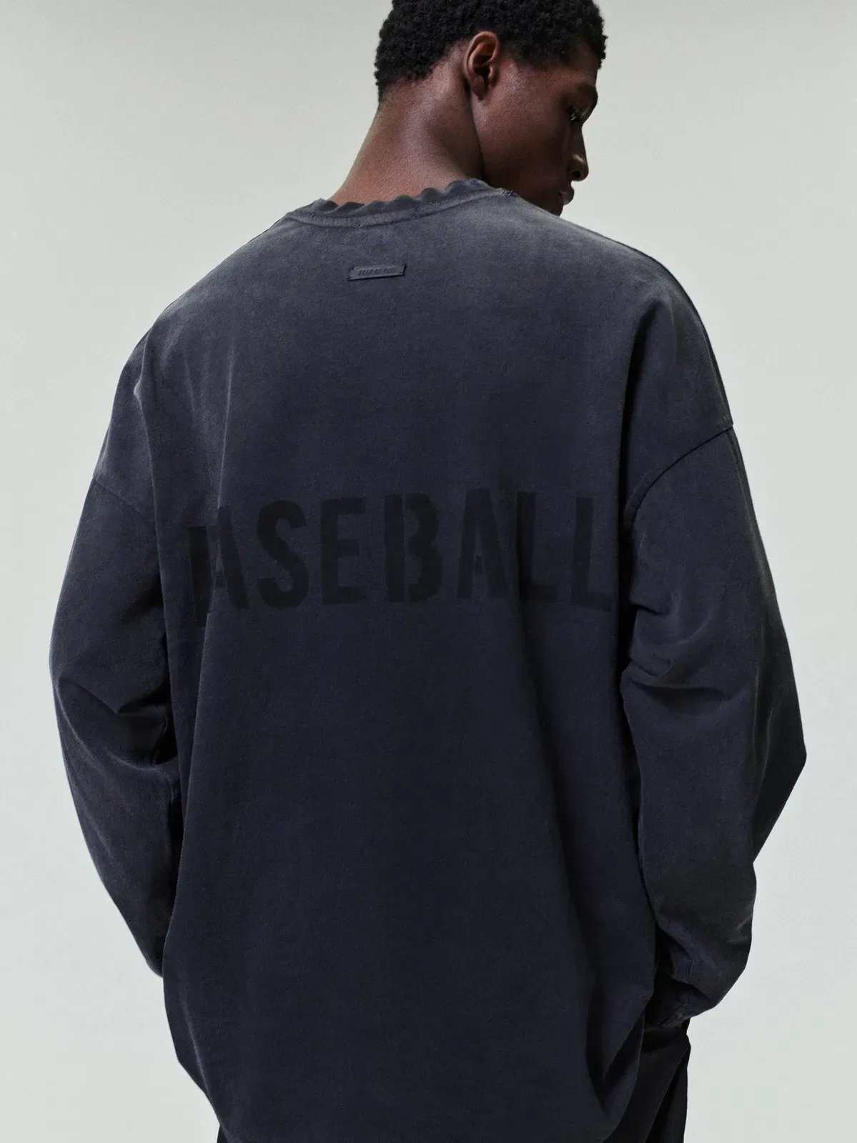 Essentials 9 Long Sleeve T-Shirt Black