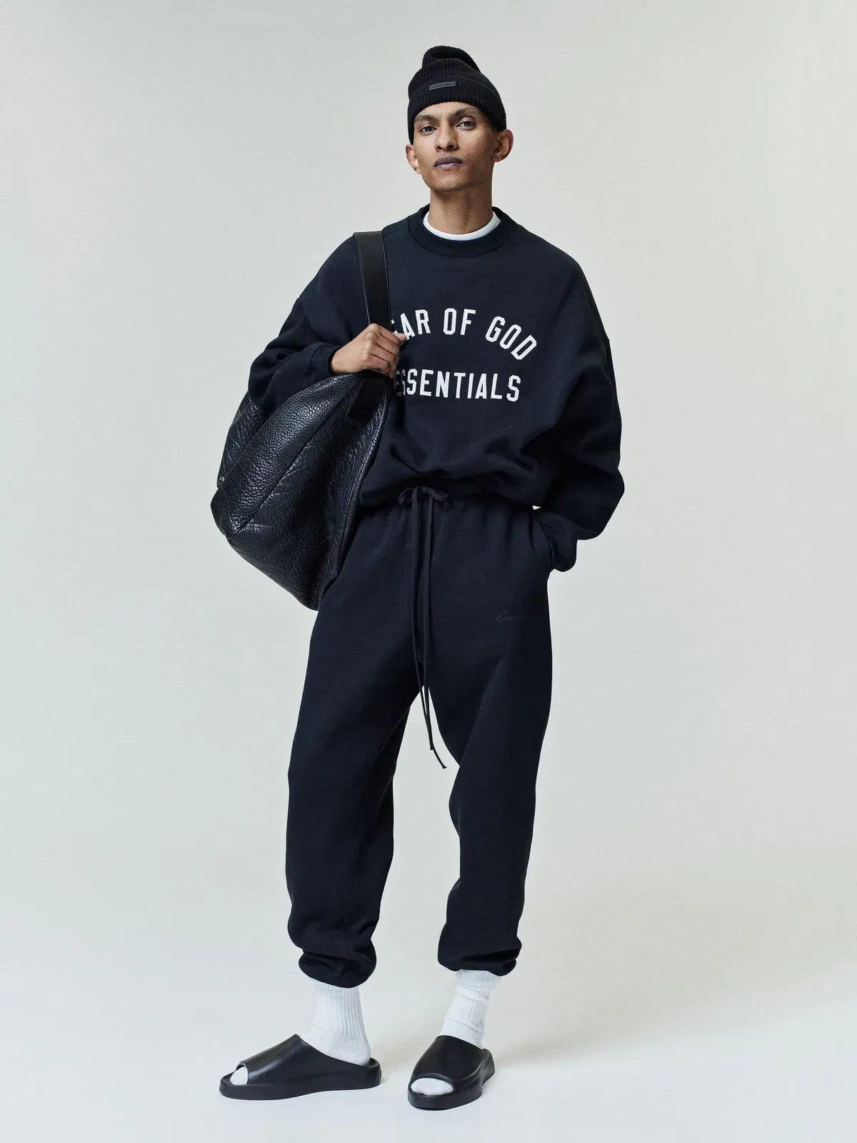 Essentials Varsity 90S Crewneck Sweatshirt Vintage Black