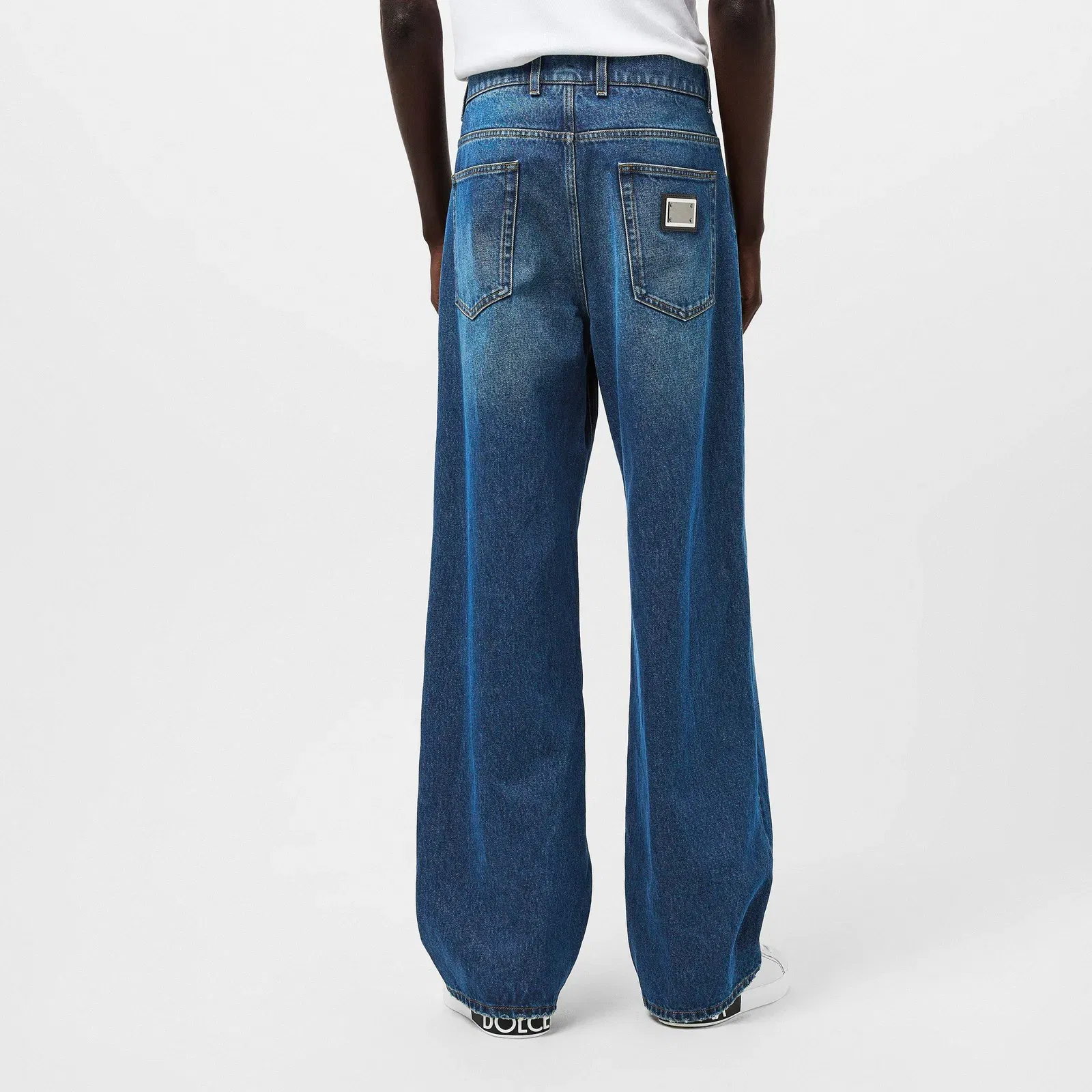 Relaxed Straight Leg Jeans