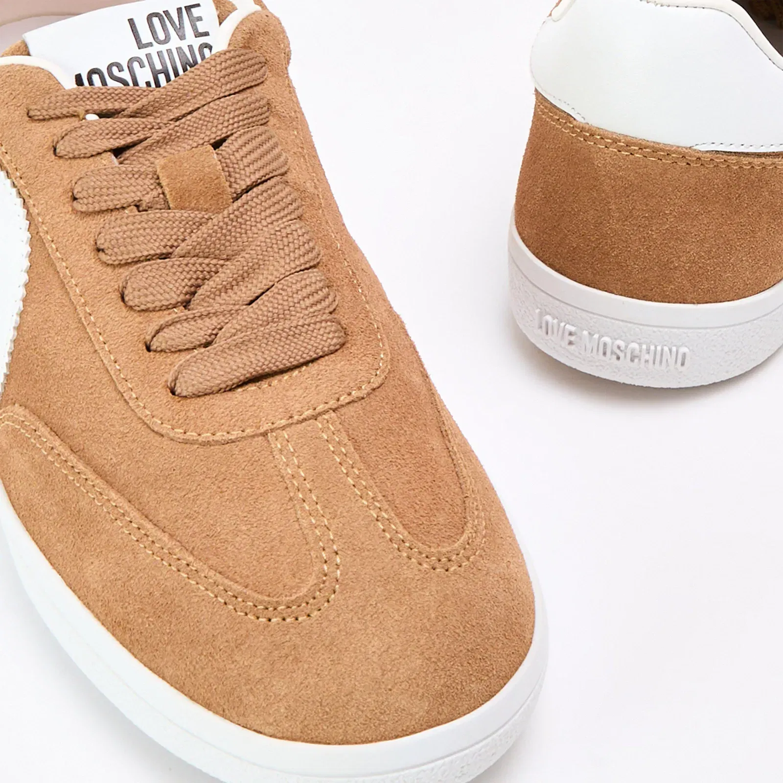 LM Cloud Low-Top Trainers