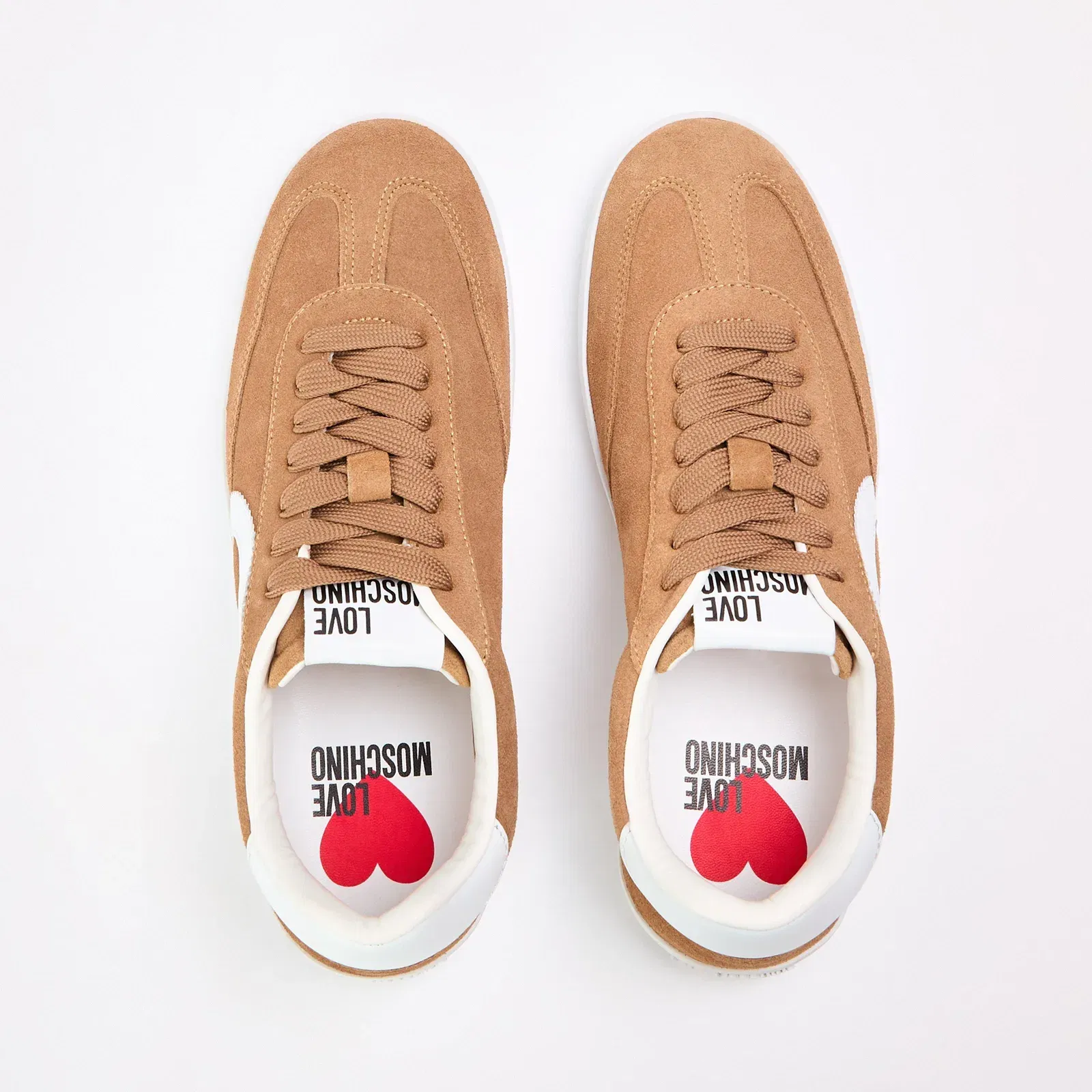 LM Cloud Low-Top Trainers
