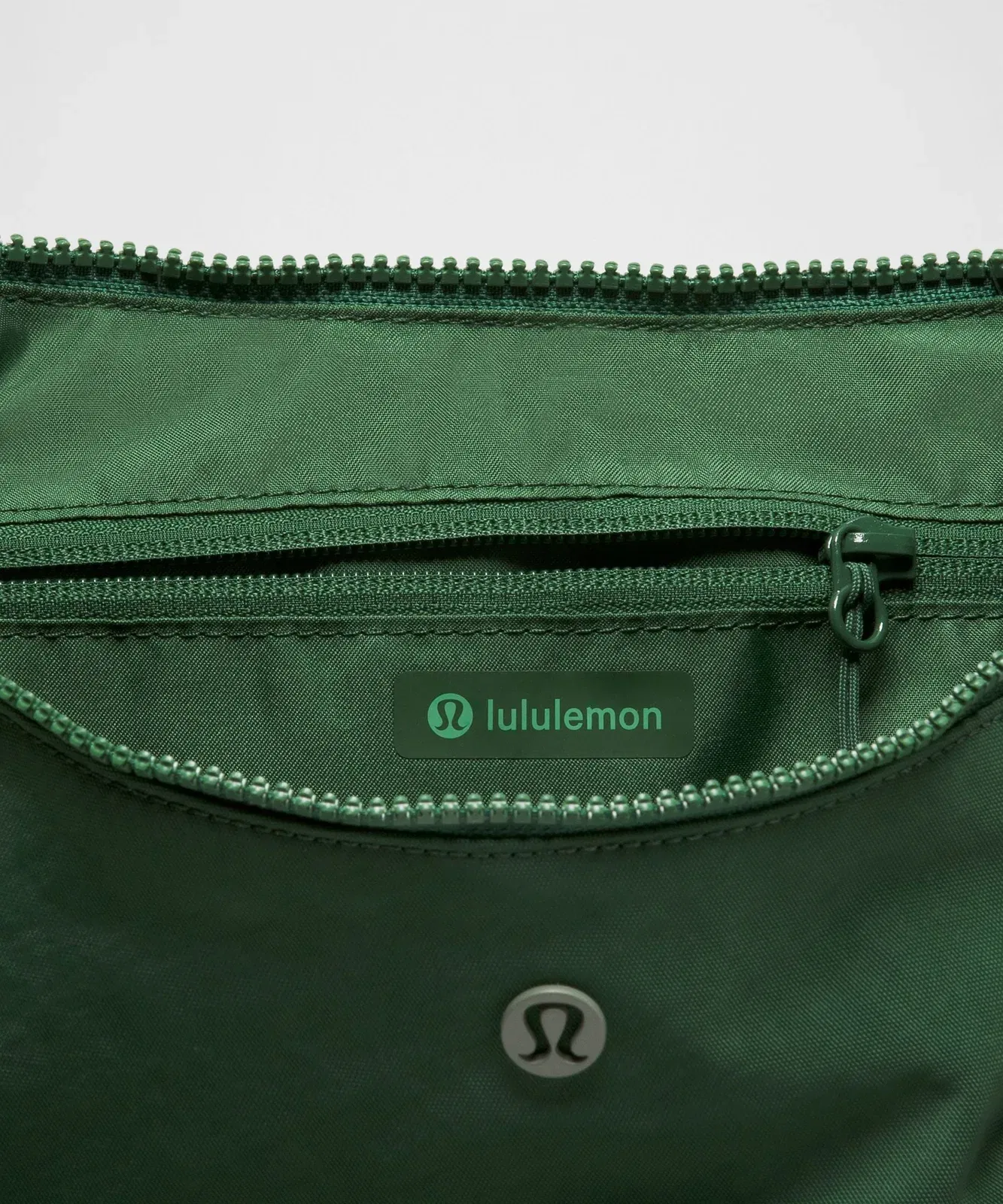 Lululemon Slouchy Sling Bag 6L *Paracord