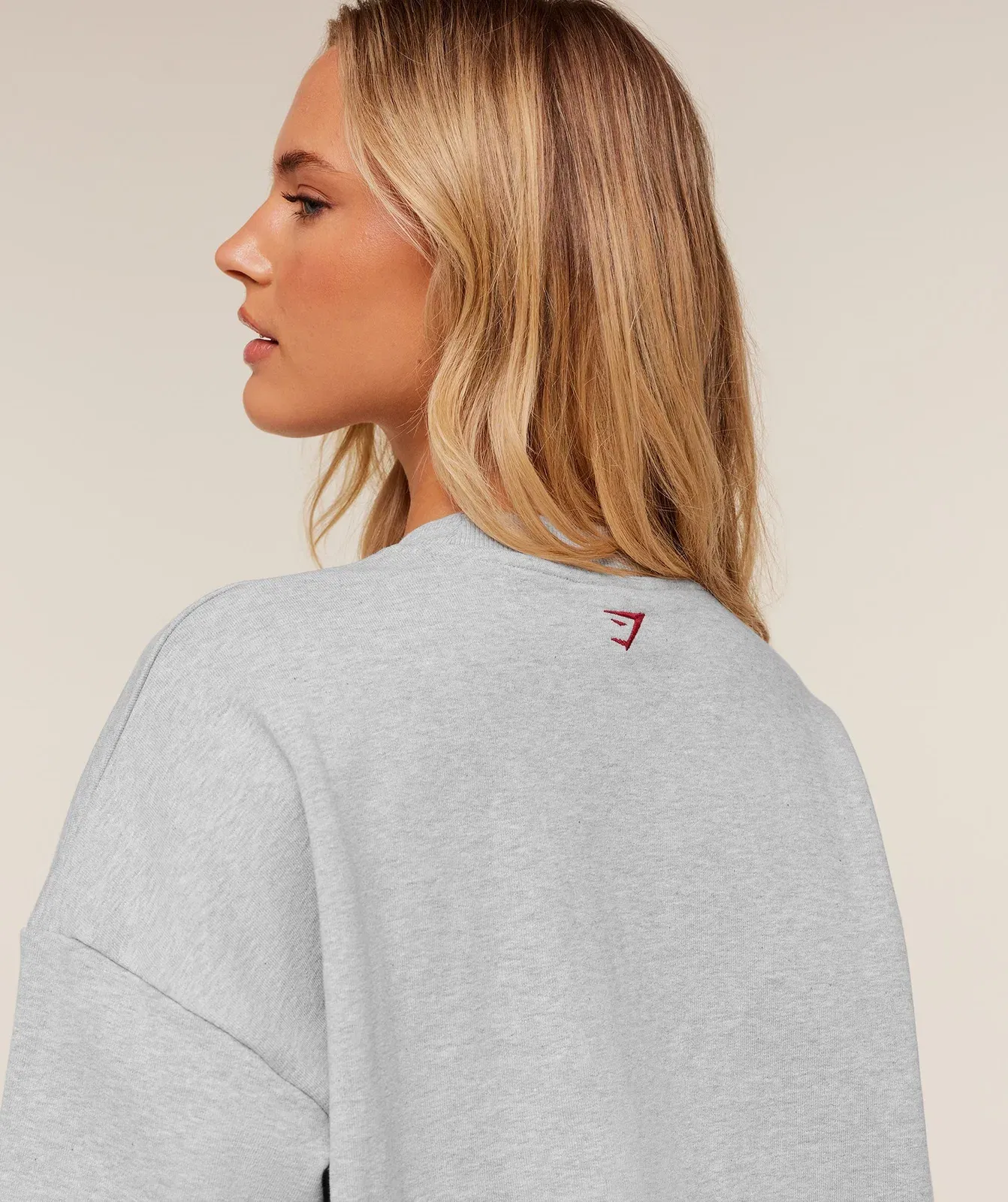 Gymshark Collegiate Graphic Crew Neck Pullover - Light Grey Core Marl/GS Sets Red