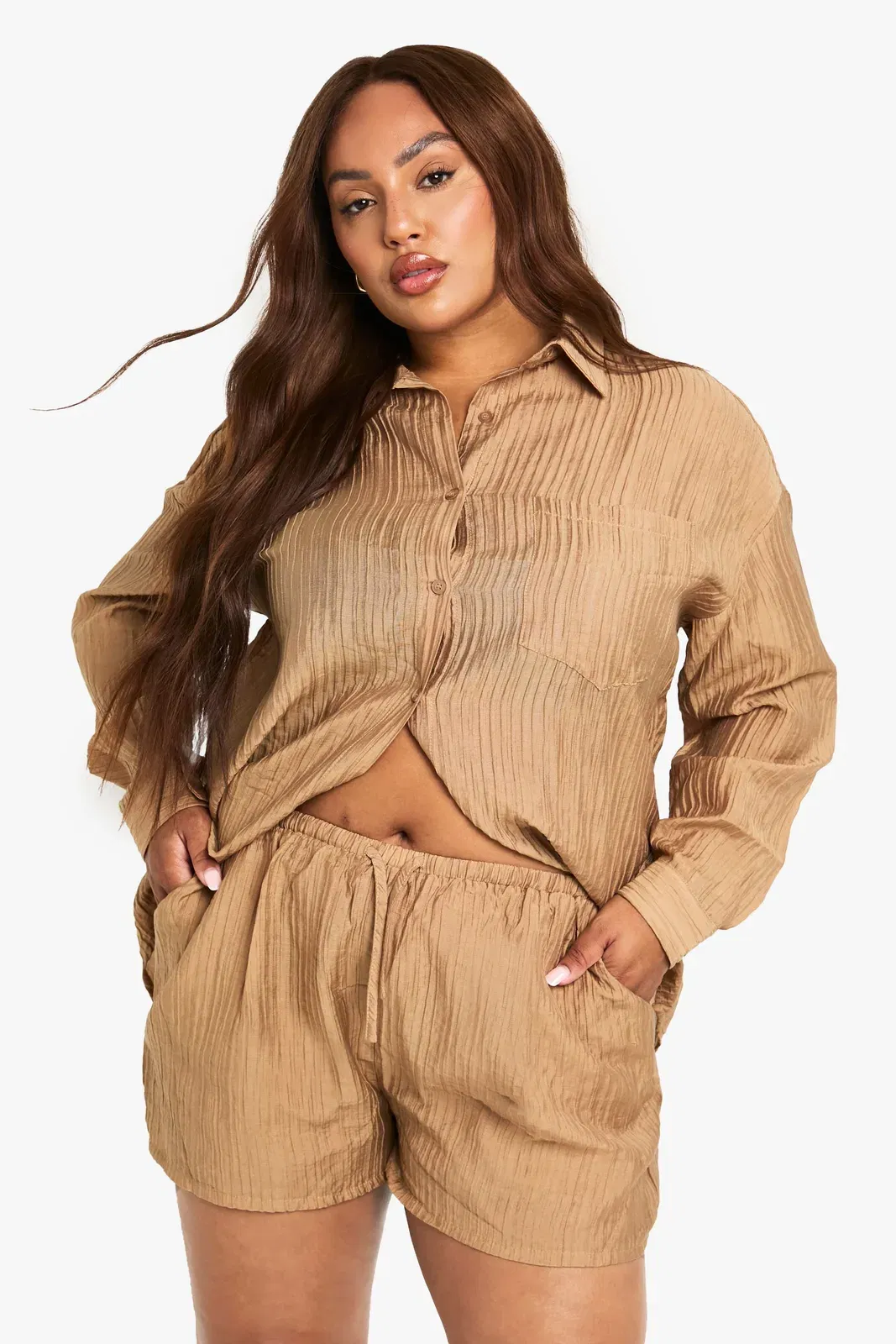 Plus Crinkle Woven Oversized Shorts