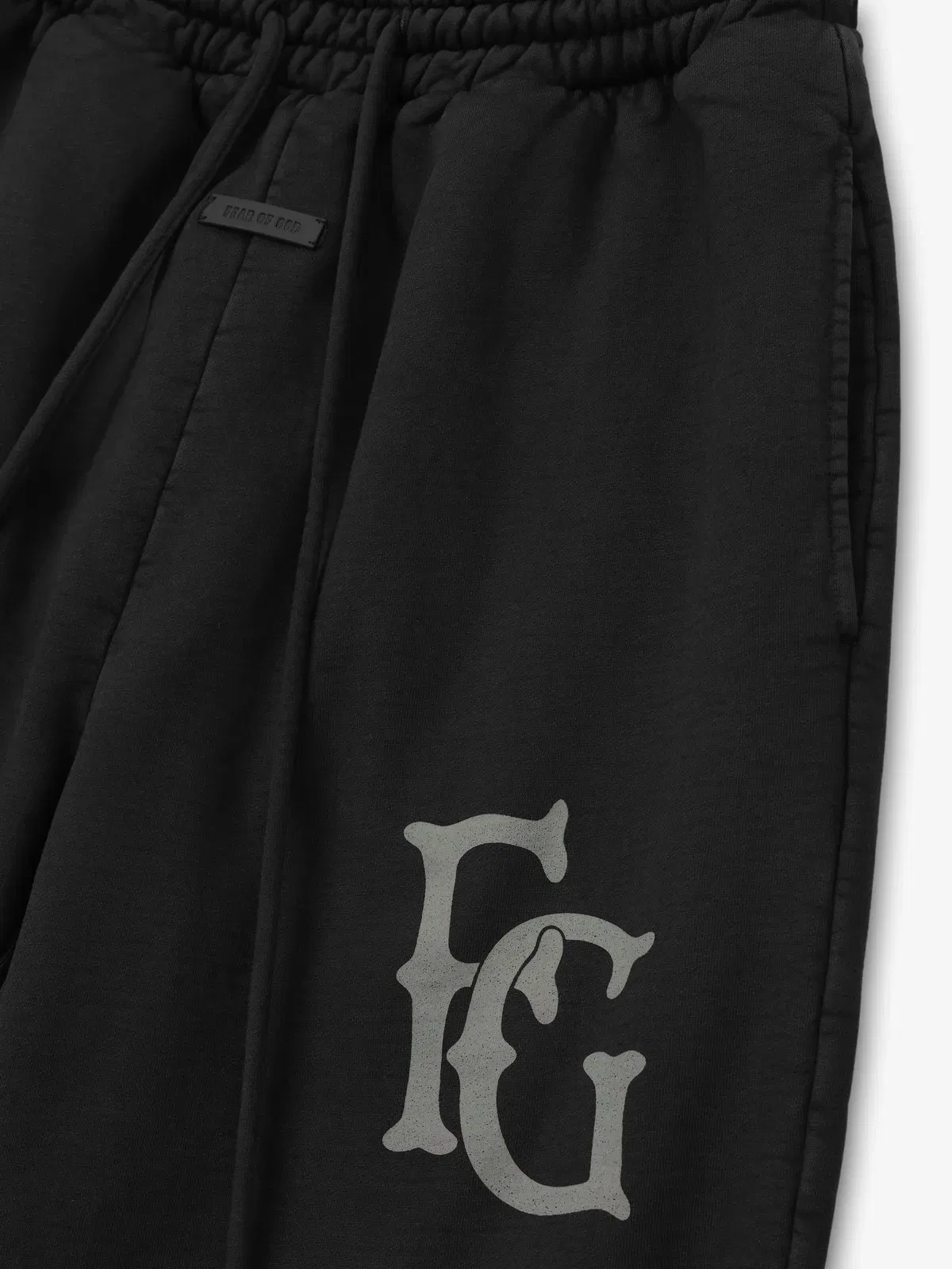 Essentials Fg Classic Sweatpant Black