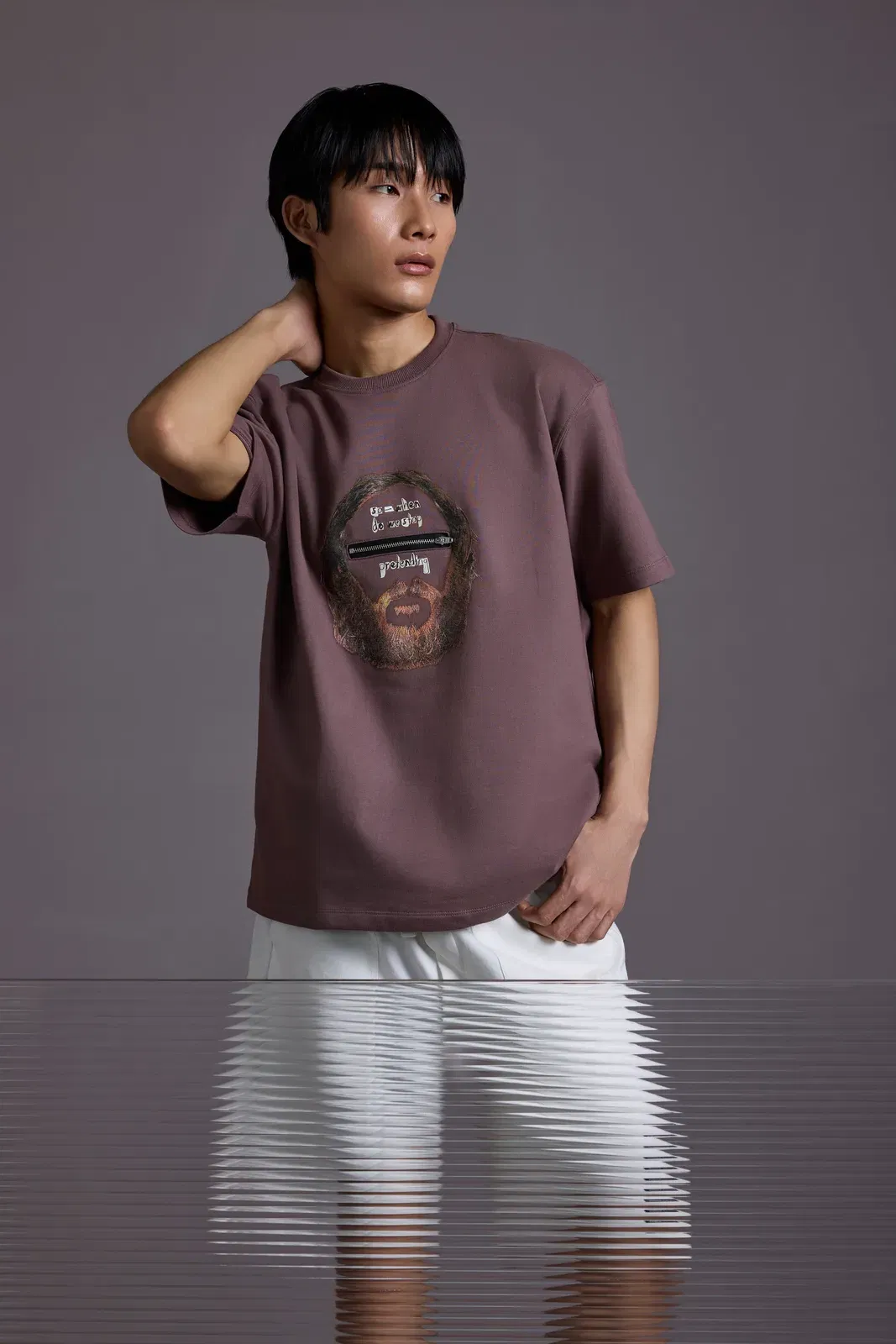 PRETENDING T-SHIRT
