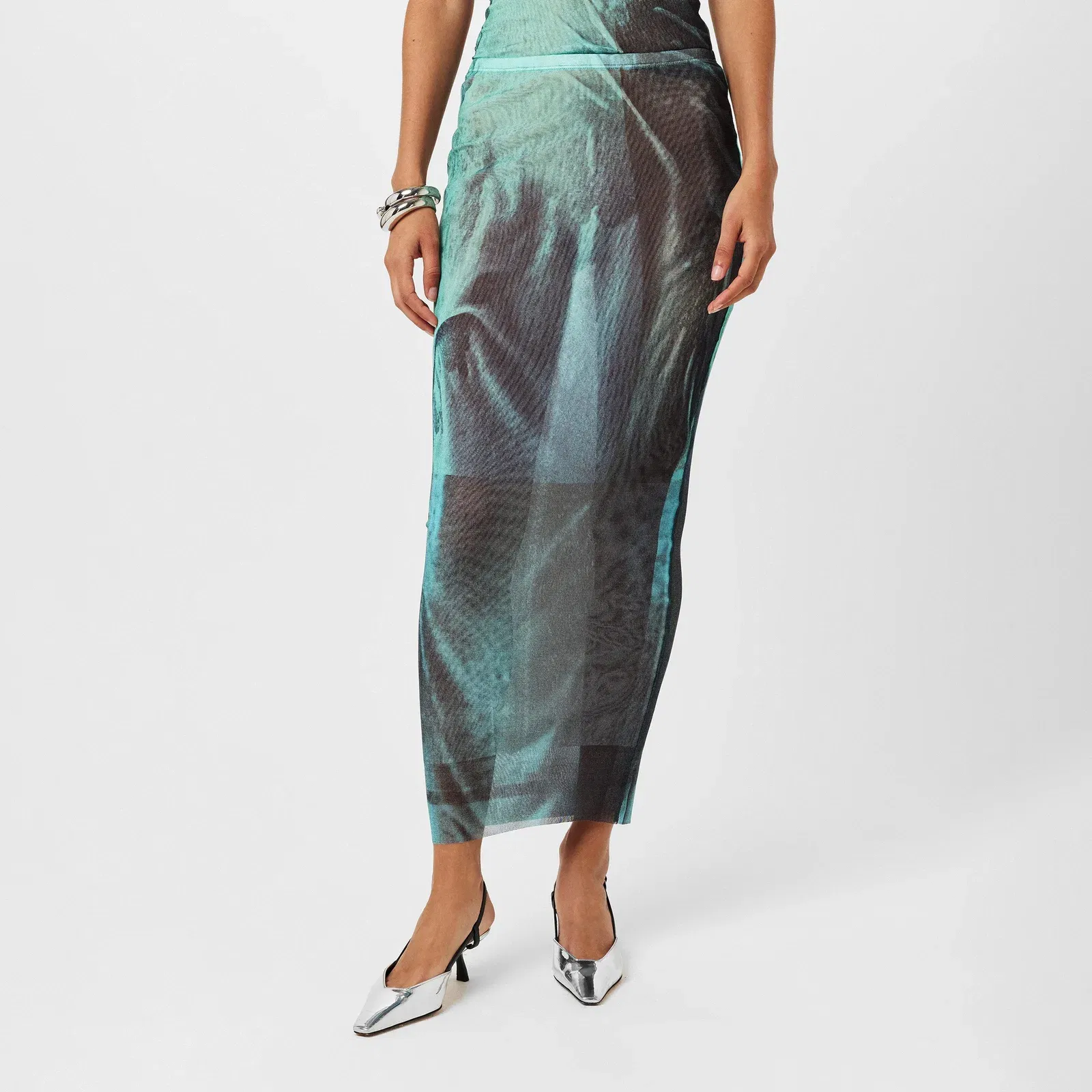 Flowing Floor-Length Maxi Dress