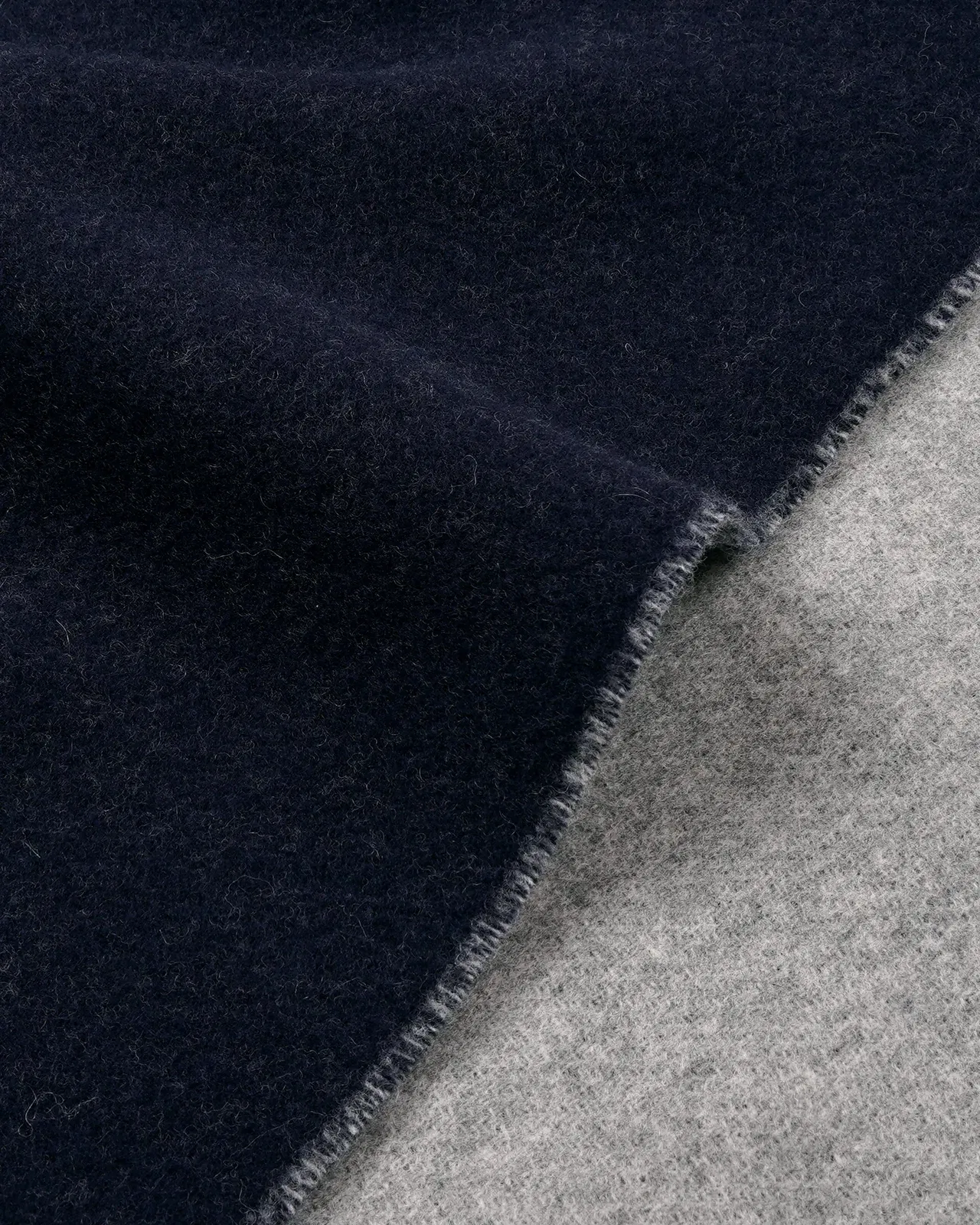Signature Logo Duo Scarf - Light Gray/Navy