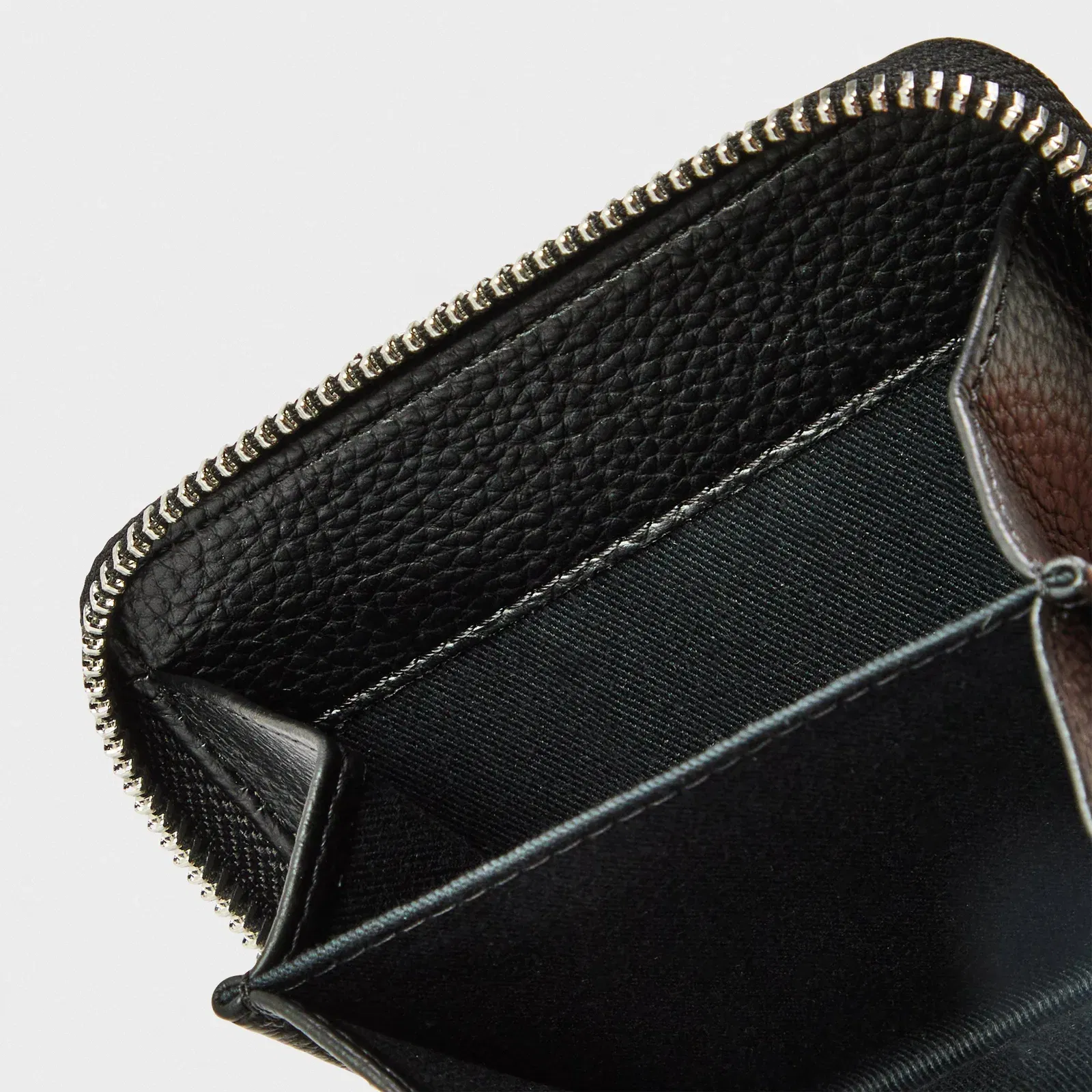 Viv Zipped Billfold Wallet