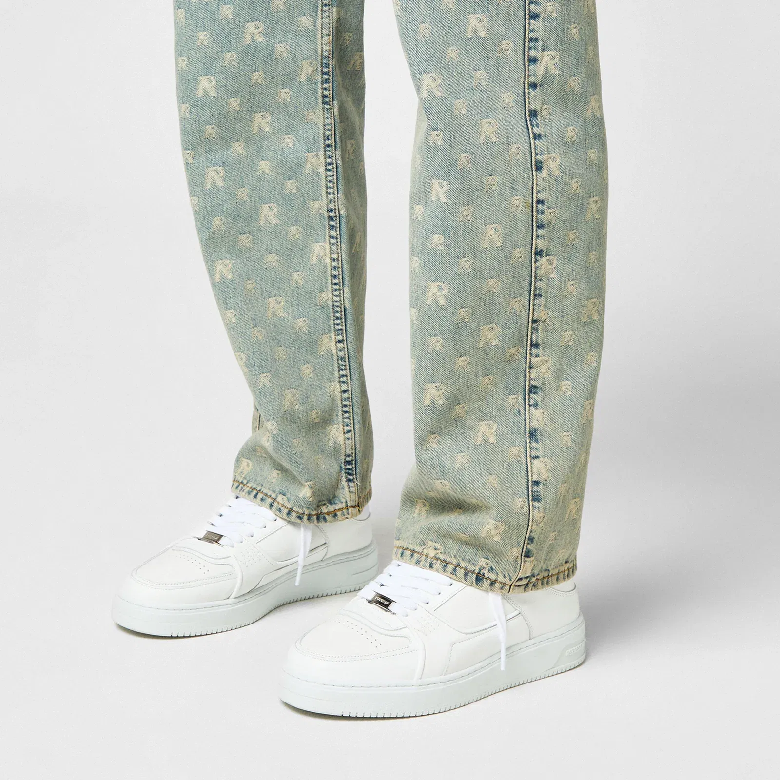 Apex Low Trainers, Two-Tone Design