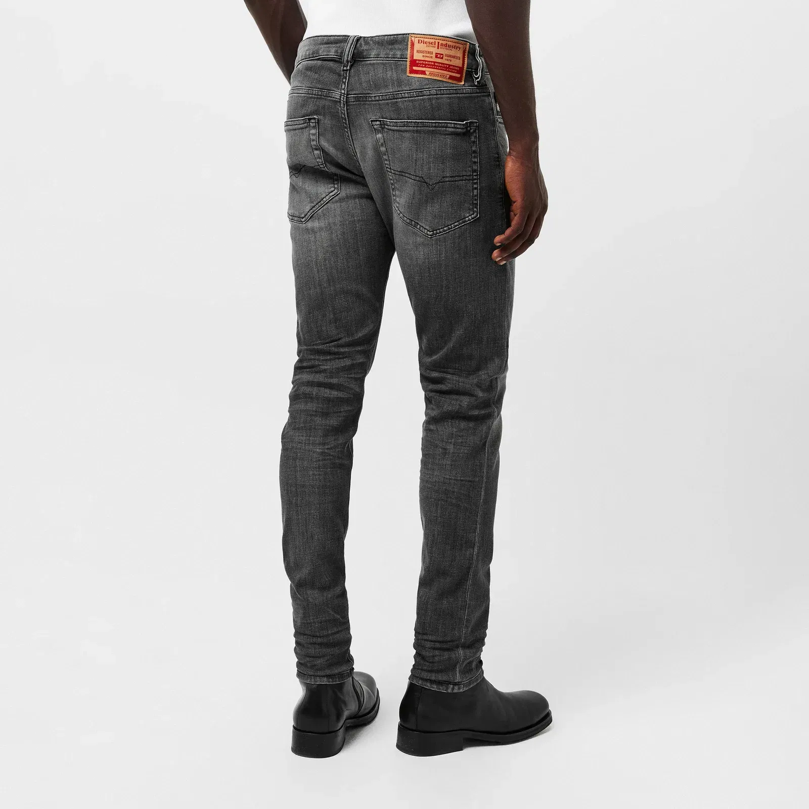 D Luster Slim Jeans