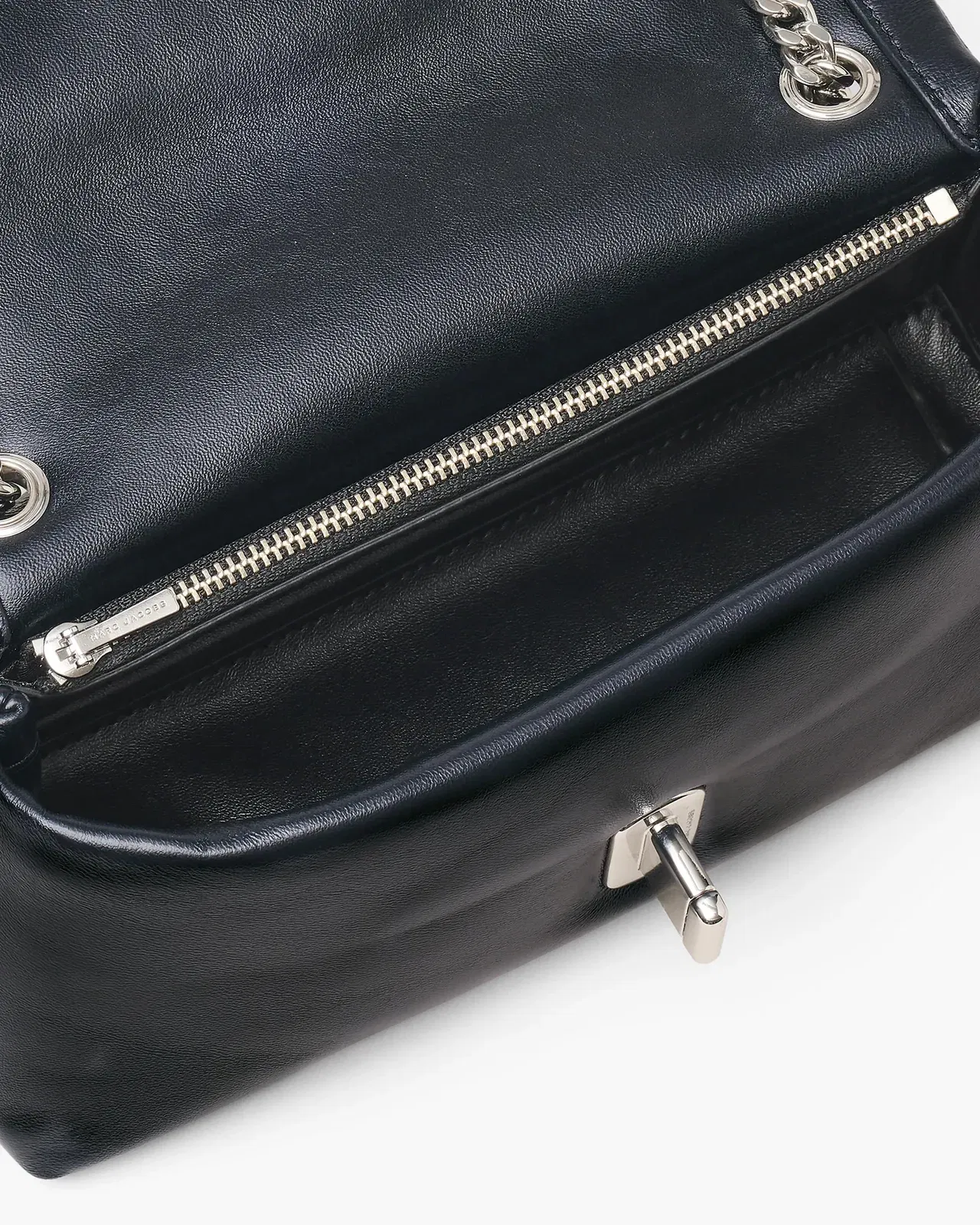 Scene Chain Mini Bag