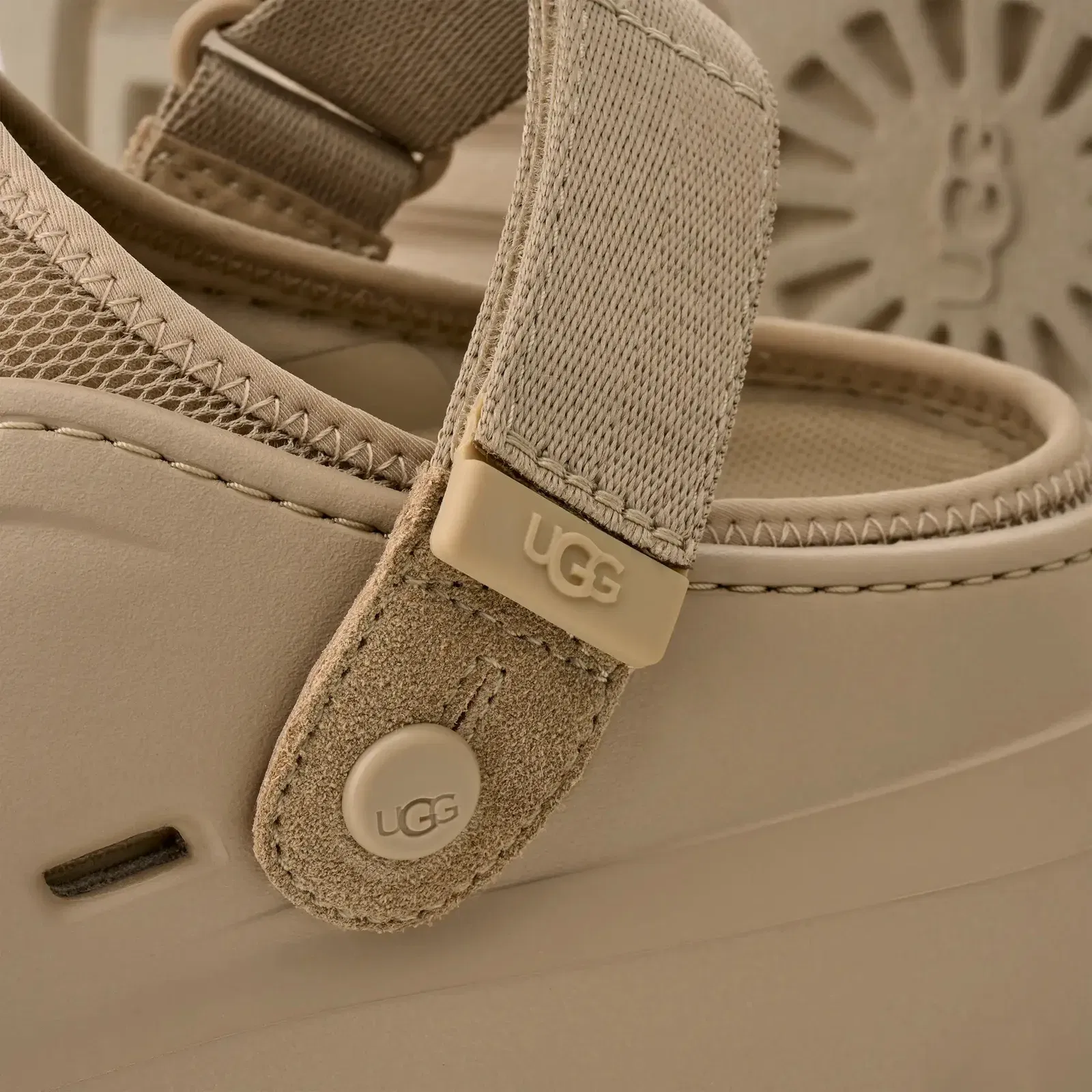 Ugg Peakmod Dark Sand
