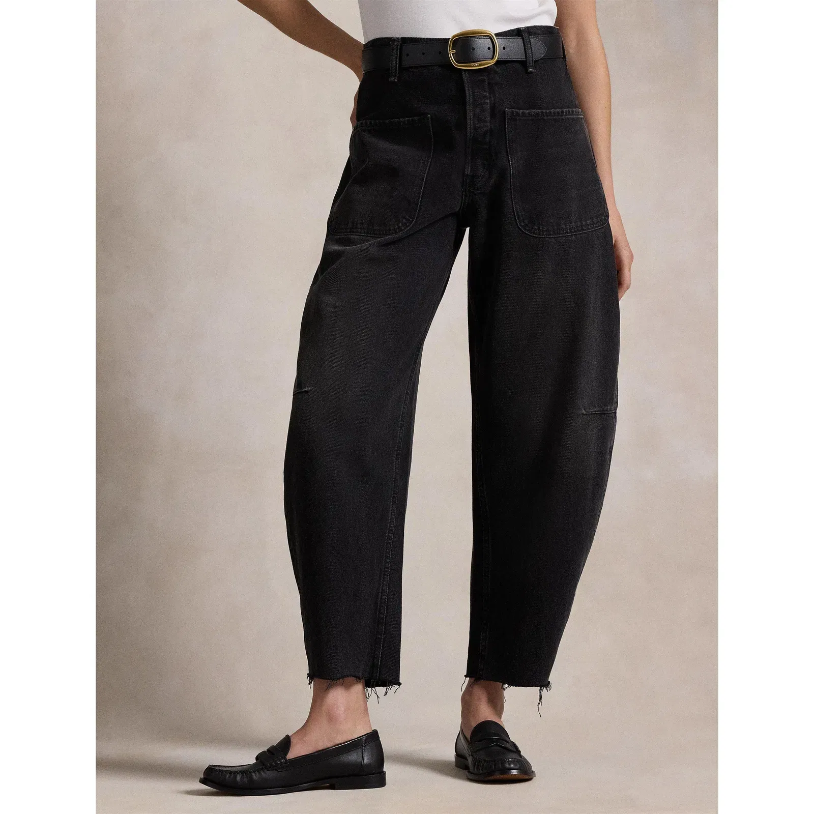 Curved Tapered Jeans