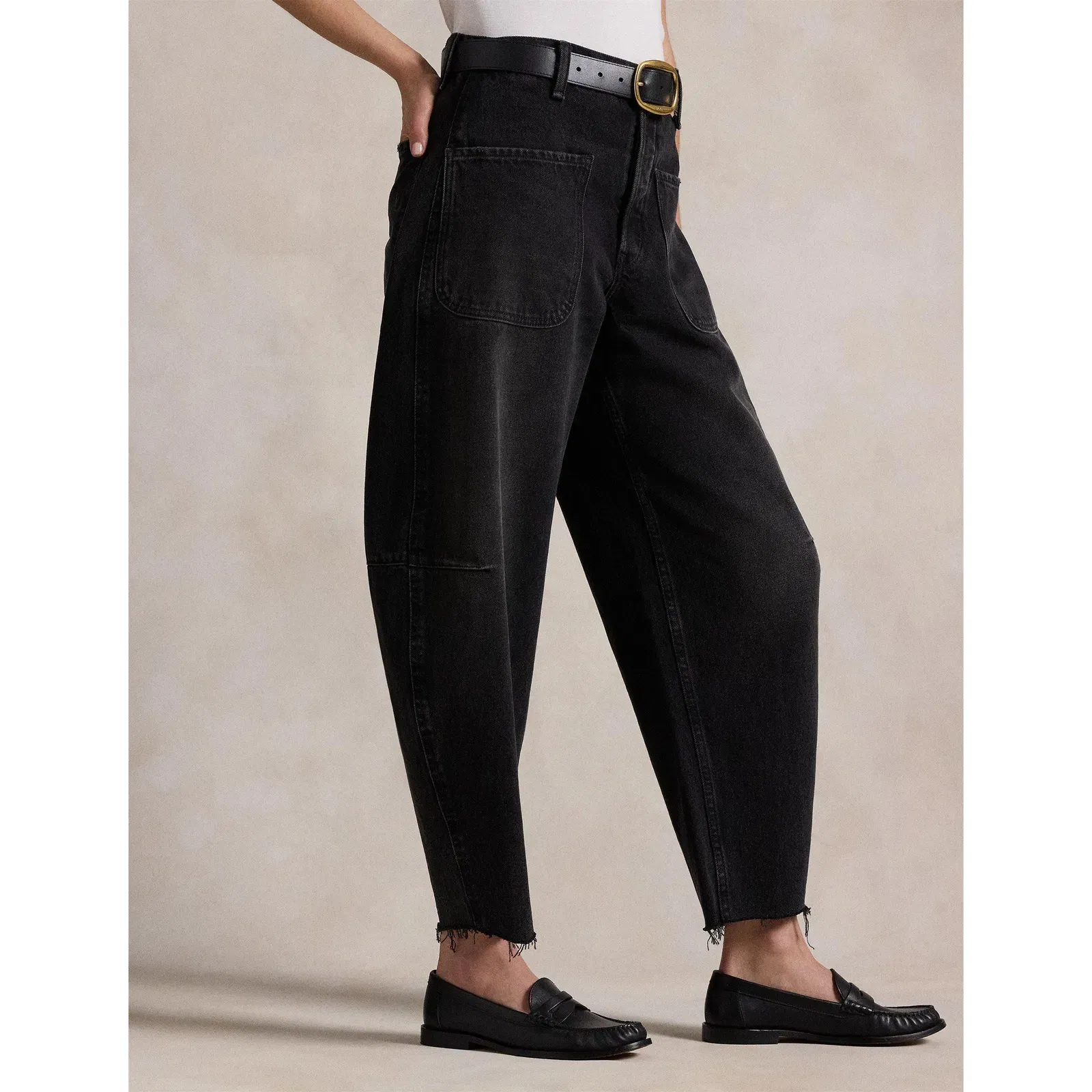 Curved Tapered Jeans