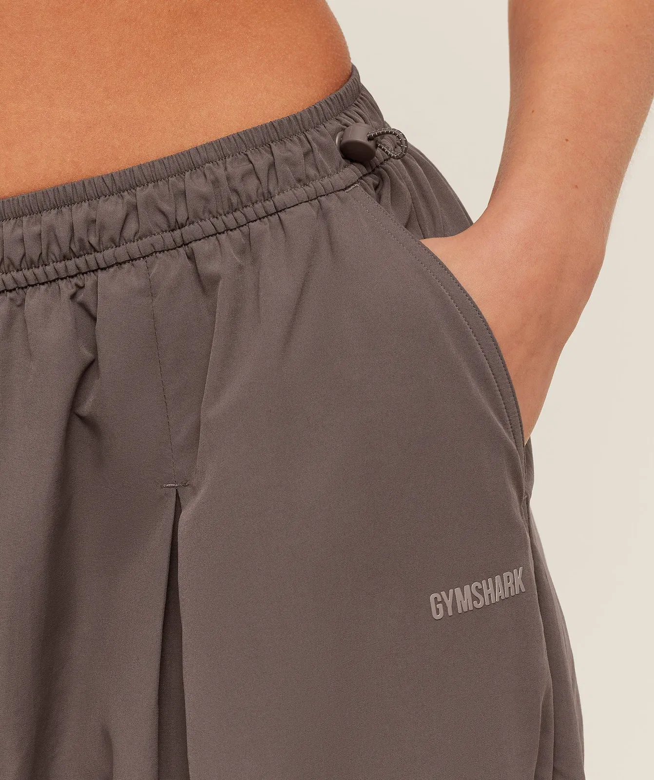 Gymshark Weekend Lifestyle Parachute Pant - Cool Brown