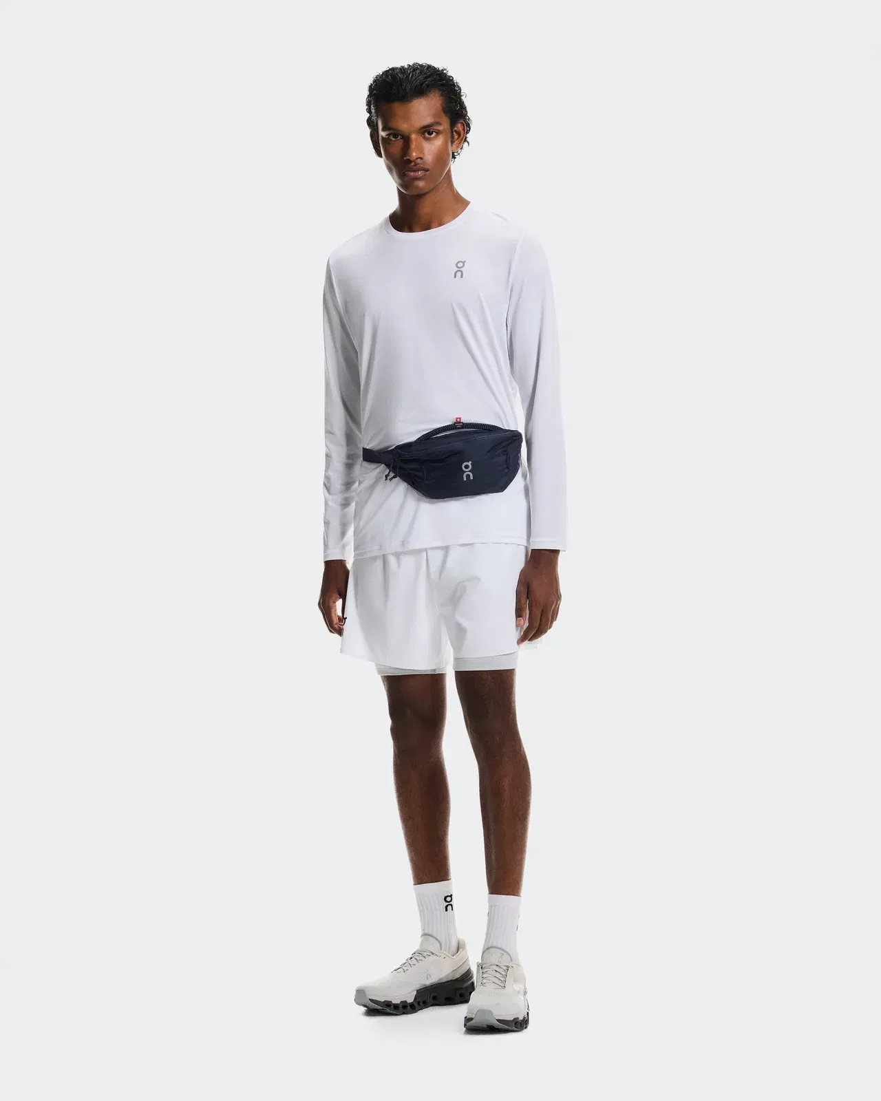 On Waist Pack 2L Lite Navy