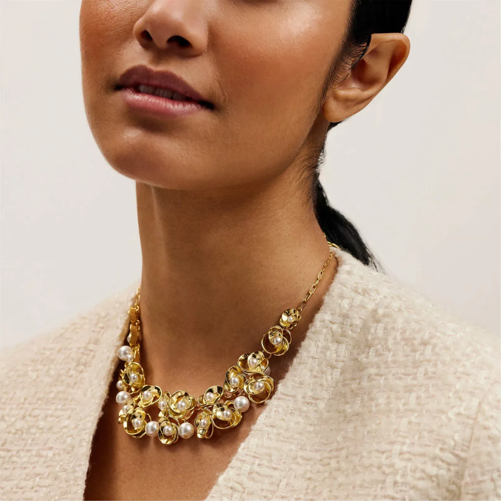 Flores Statement Necklace