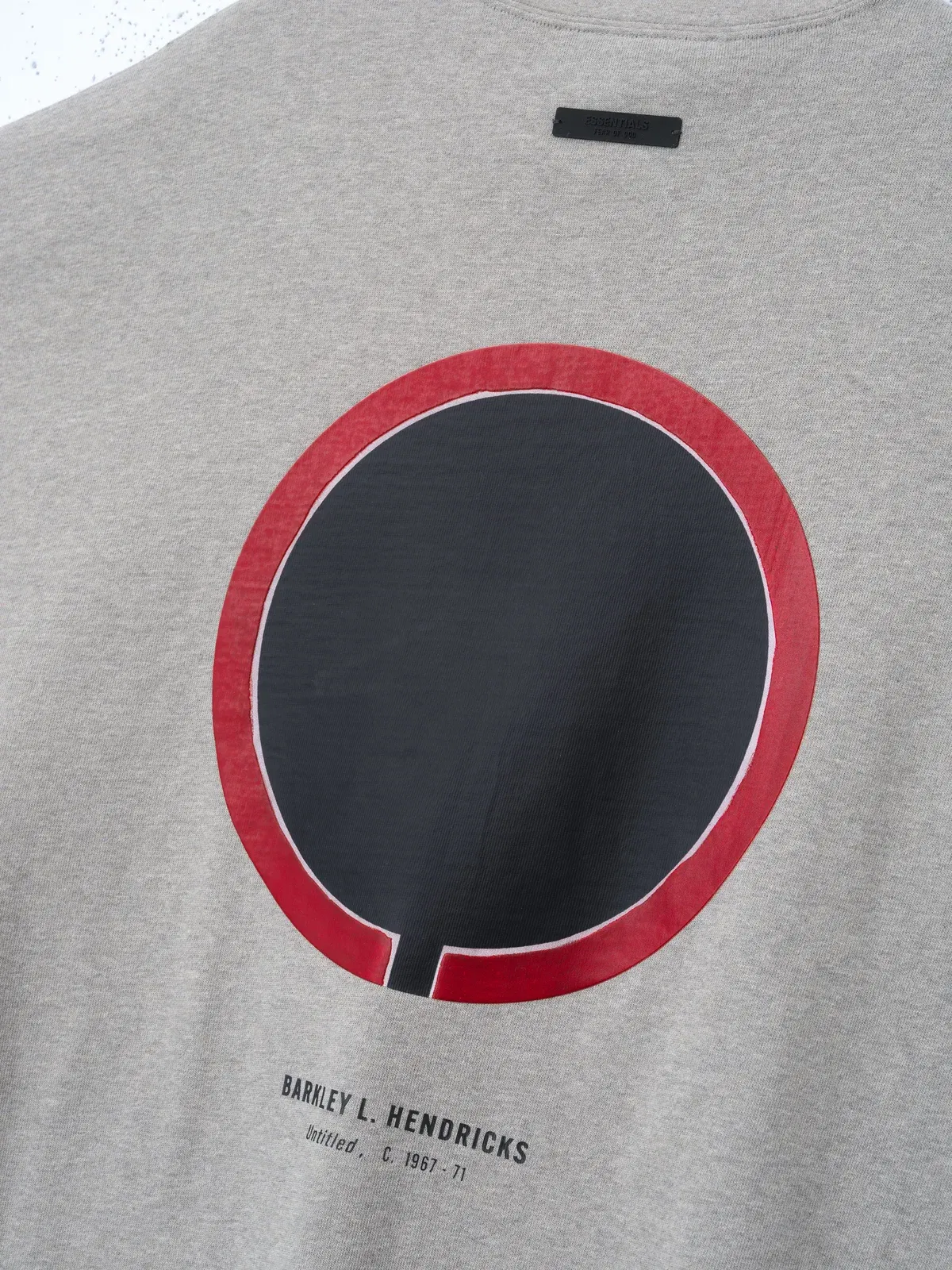 Essentials Sixers X Barkley Hendricks 90S Tee Concrete Heather