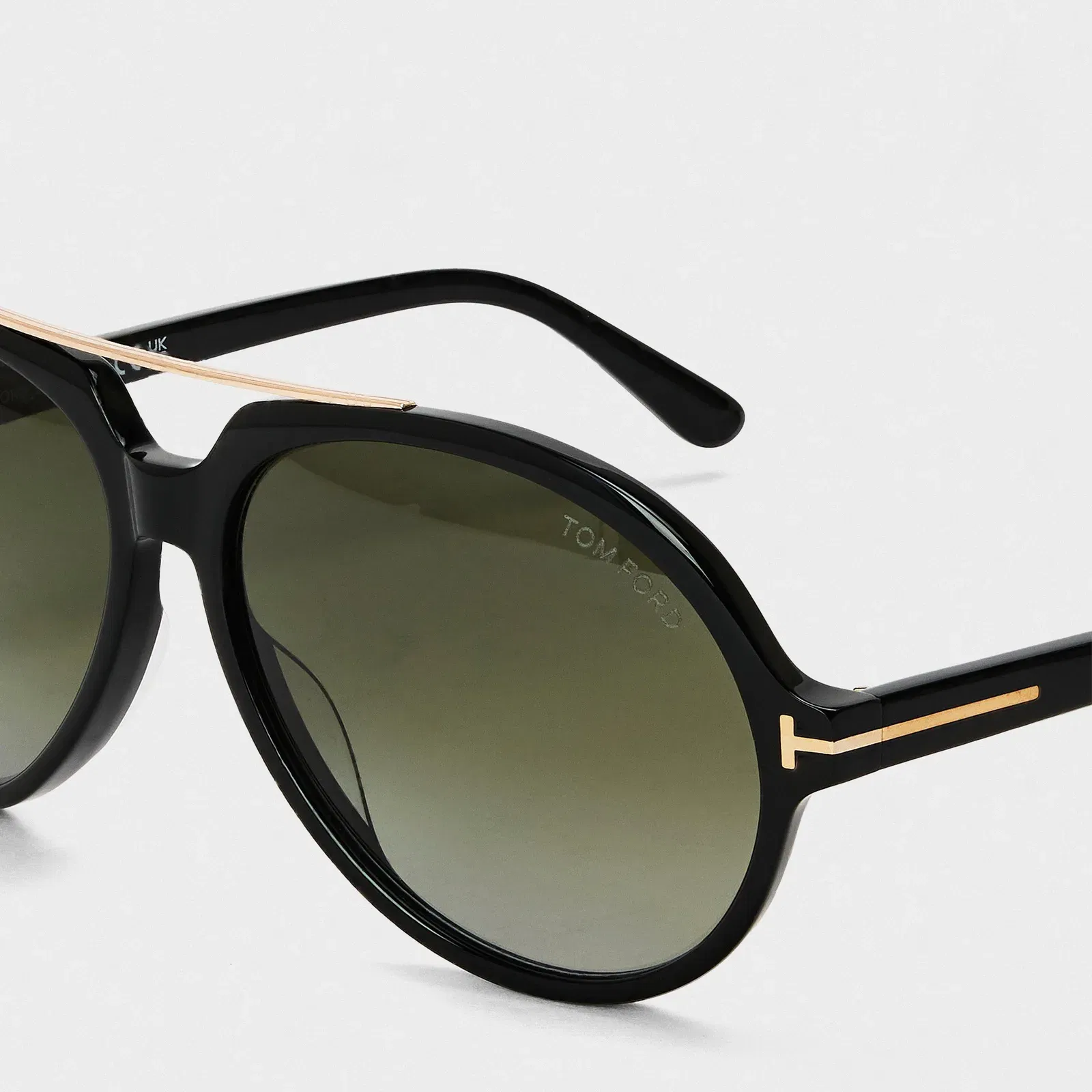 UV Protection Aviator Sunglasses