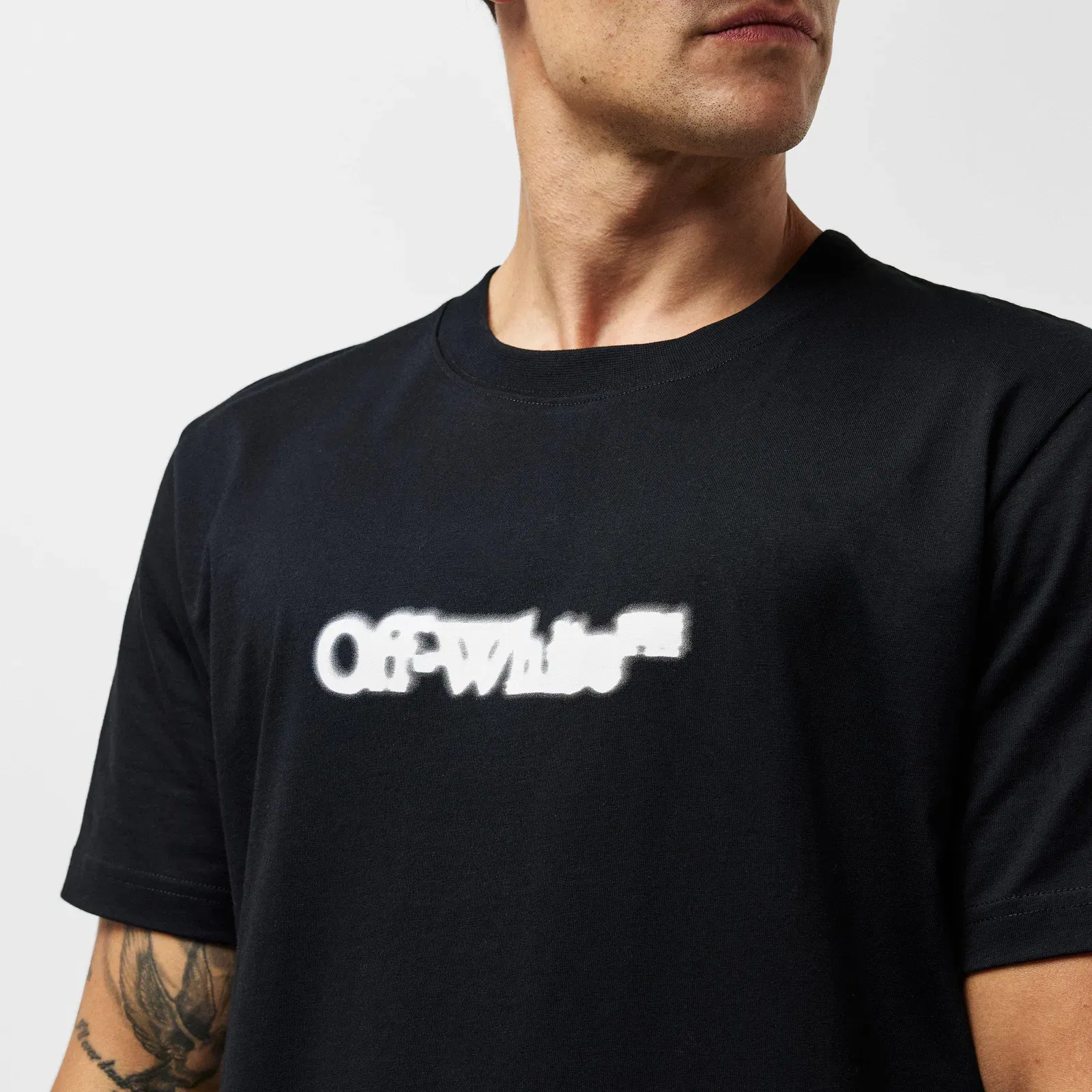 Spray Arrow T-Shirt